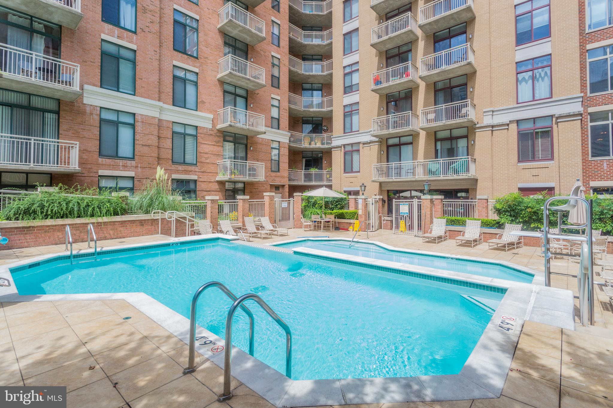 RESIDENCES AT STATION SQUARE - Residential