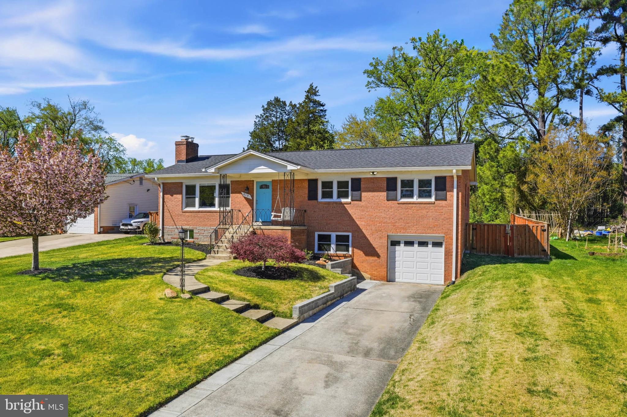 SPRINGBROOK TERRACE - Residential