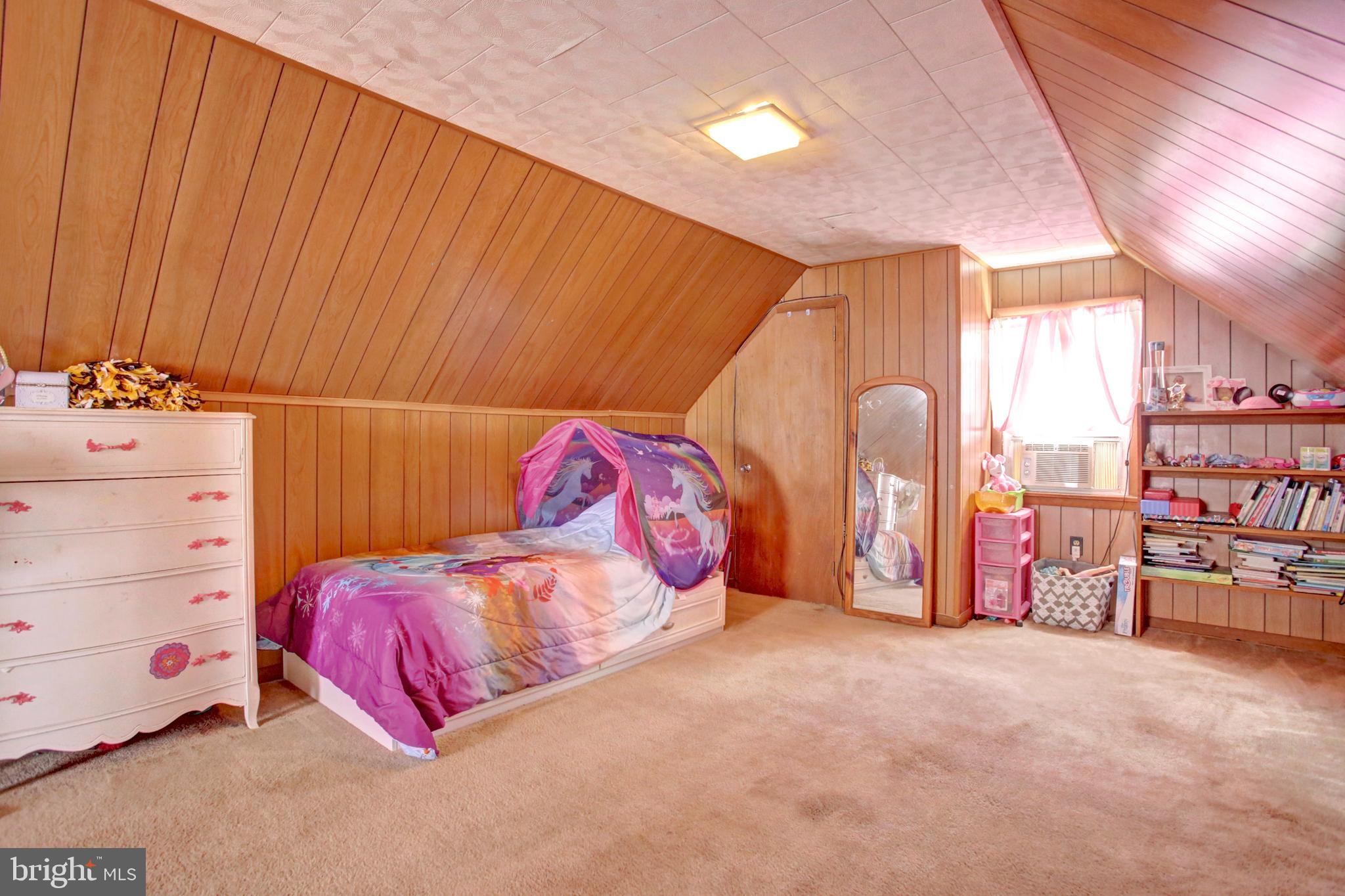 COLUMBIA - Residential