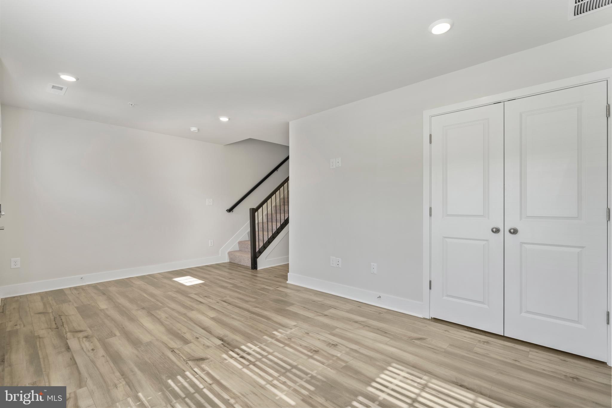 PATAPSCO GLEN - Residential Lease