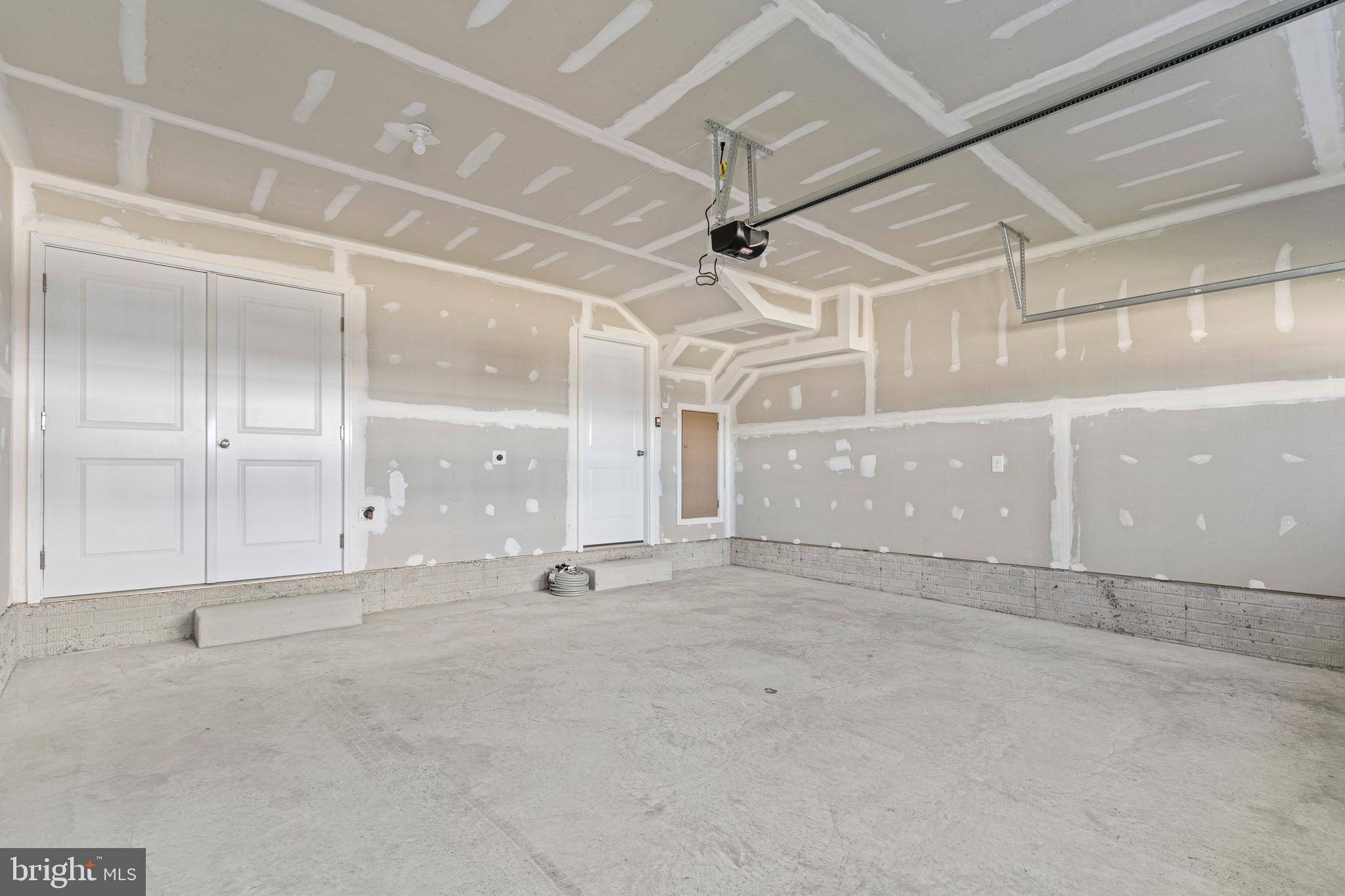 PATAPSCO GLEN - Residential Lease