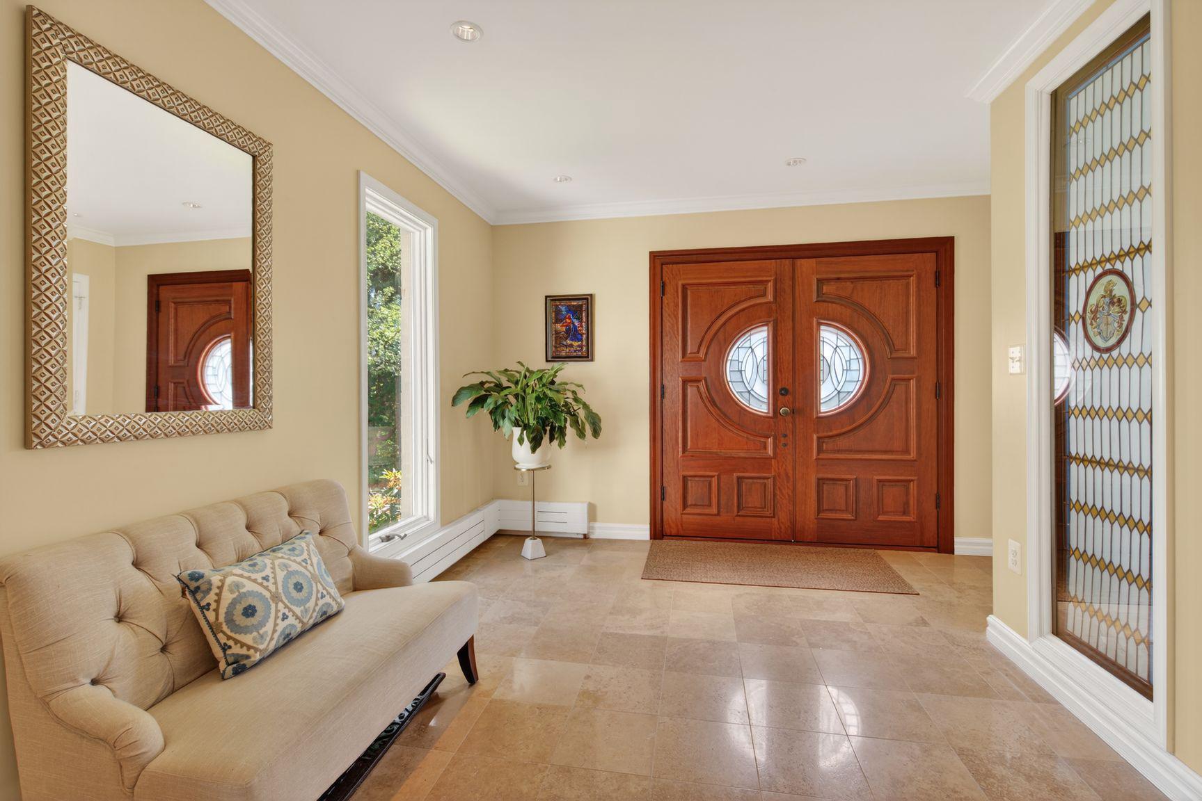 PINECREST - Residential