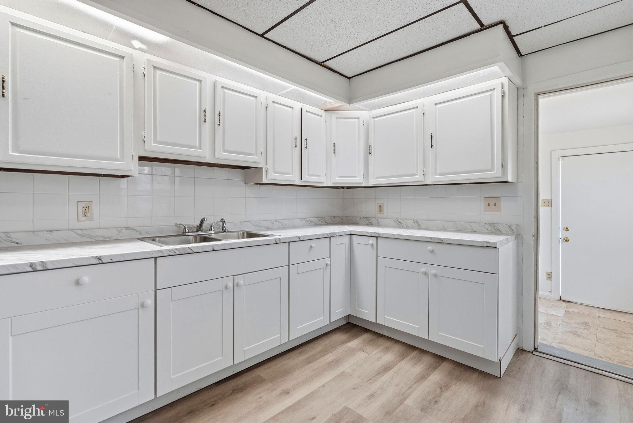 VALLEY CROSSING - Residential