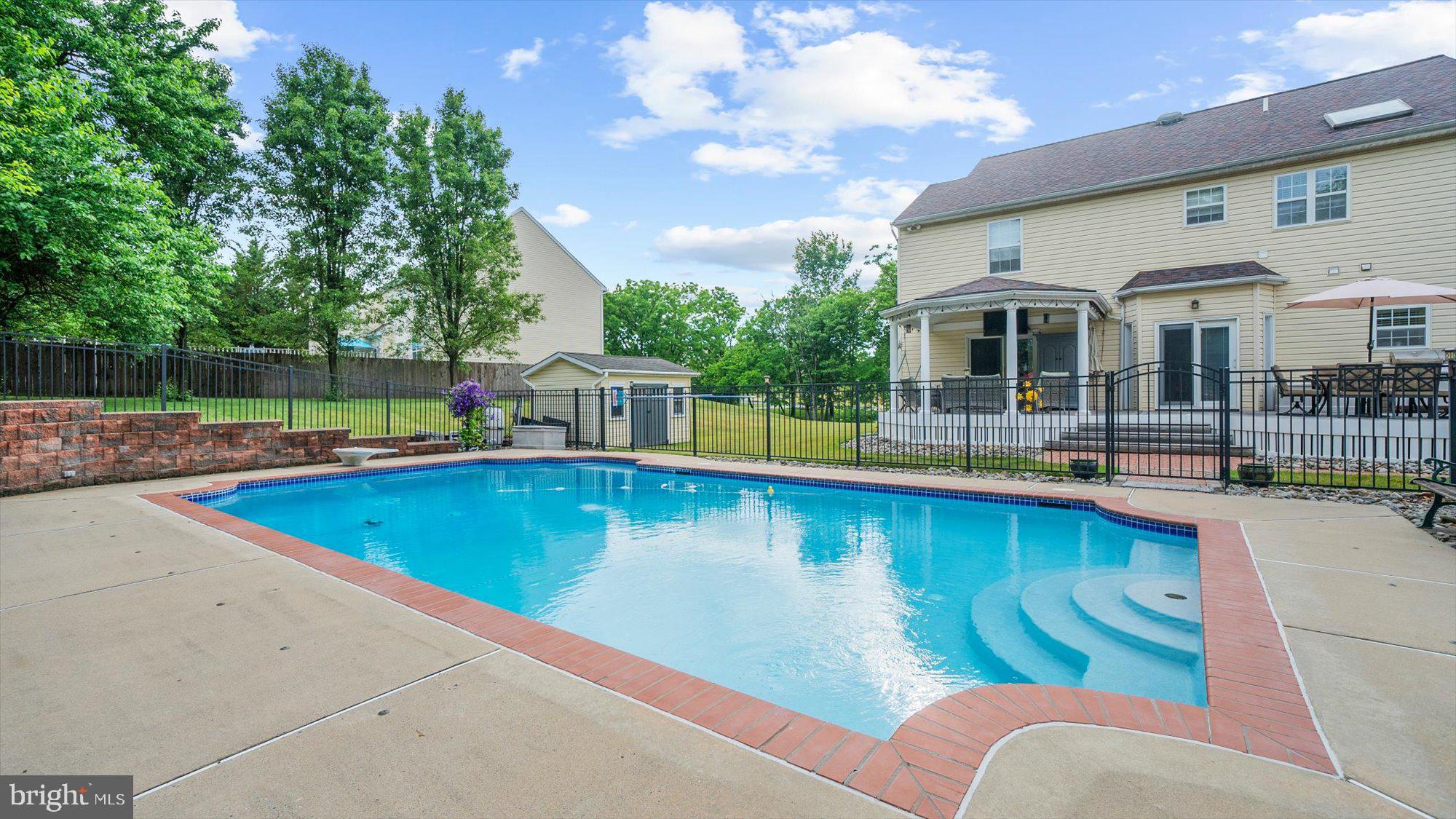 WILLOW GATE FARM - Residential