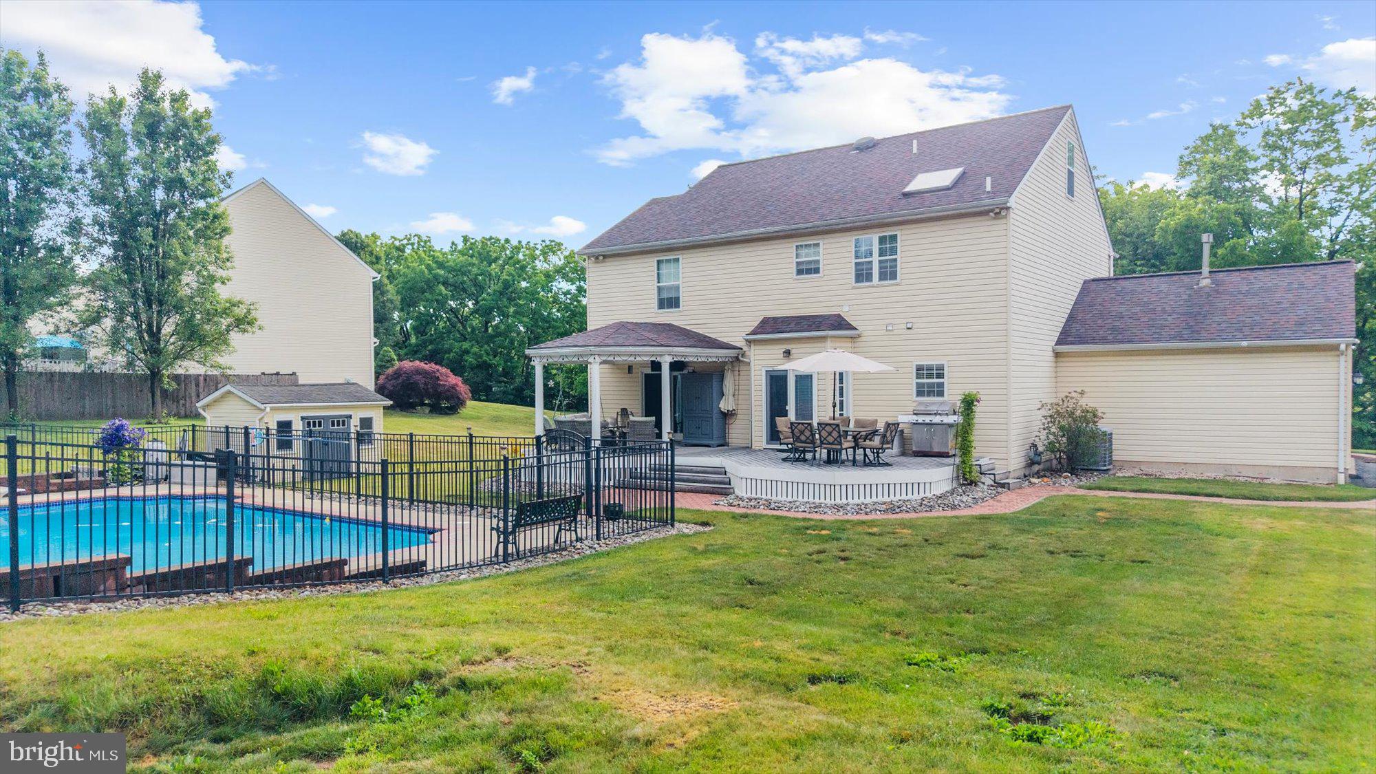 WILLOW GATE FARM - Residential