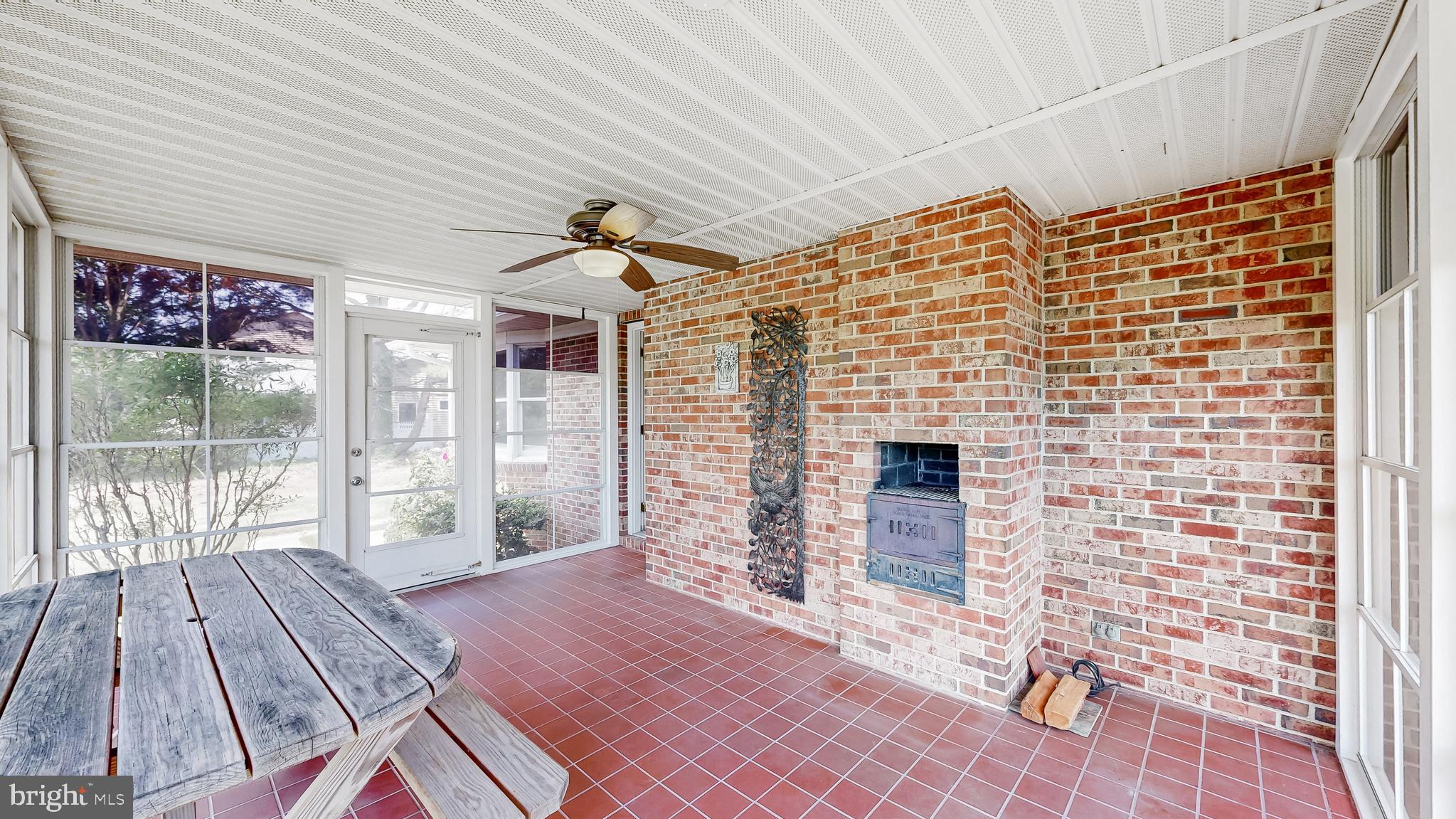 WINDING CREEK VILLAGE - Residential