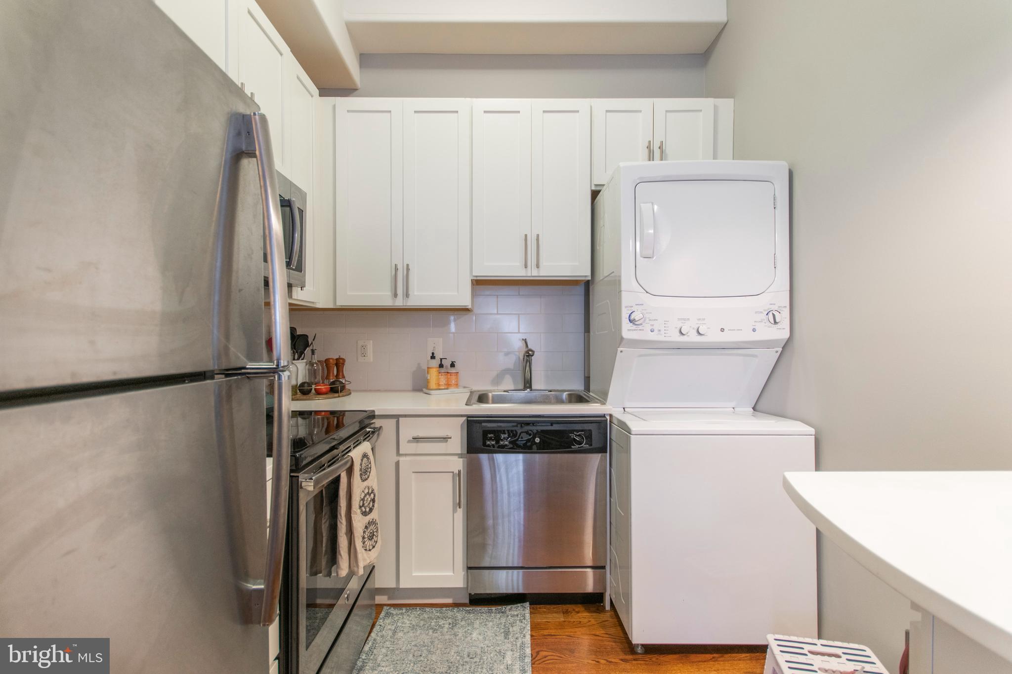 BELLA VISTA - Residential Lease