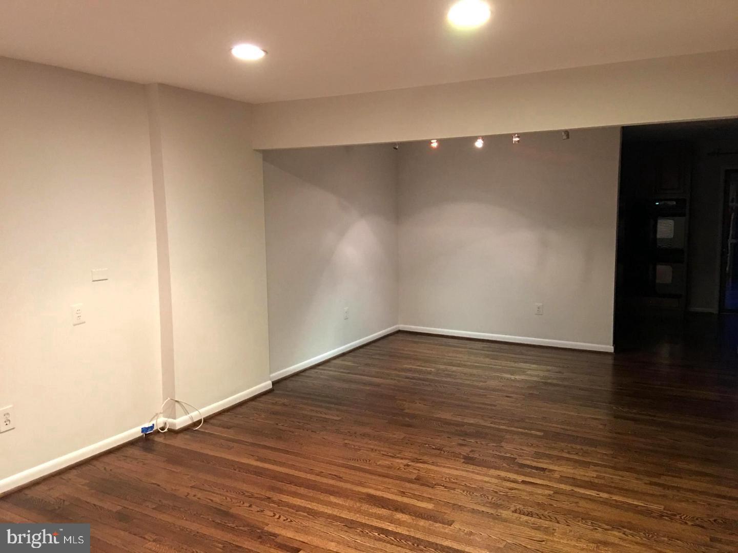 GROSVENOR MEWS - Residential Lease
