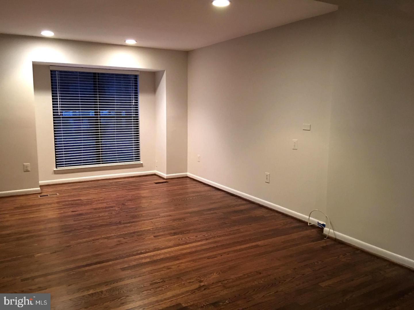 GROSVENOR MEWS - Residential Lease