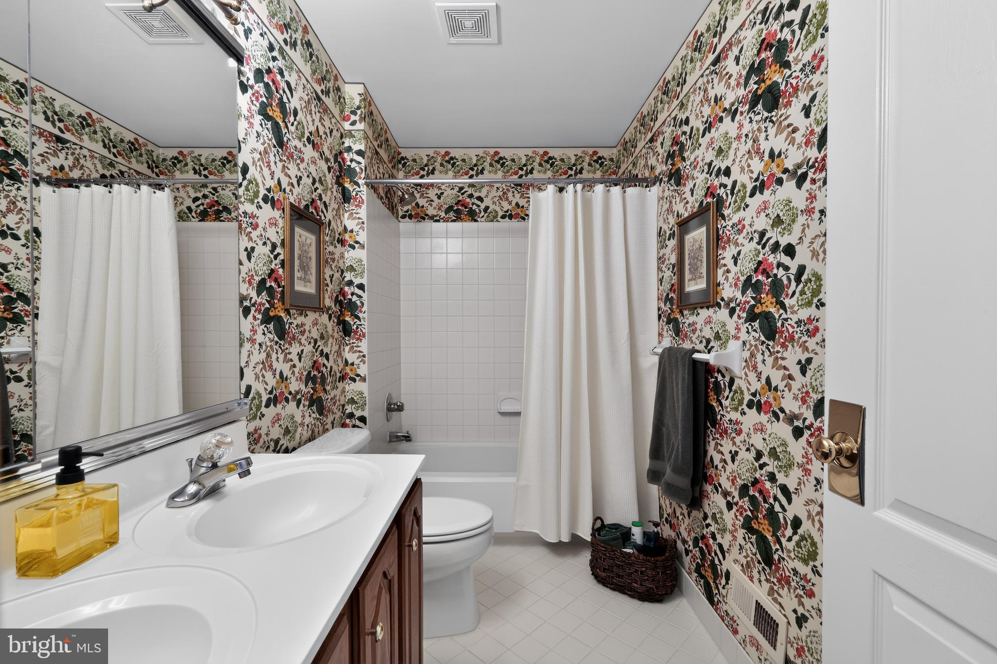 YARDLEY ESTS - Residential