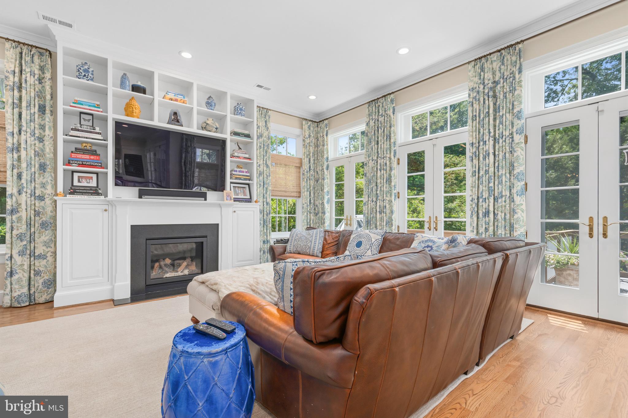 WESLEY HEIGHTS - Residential