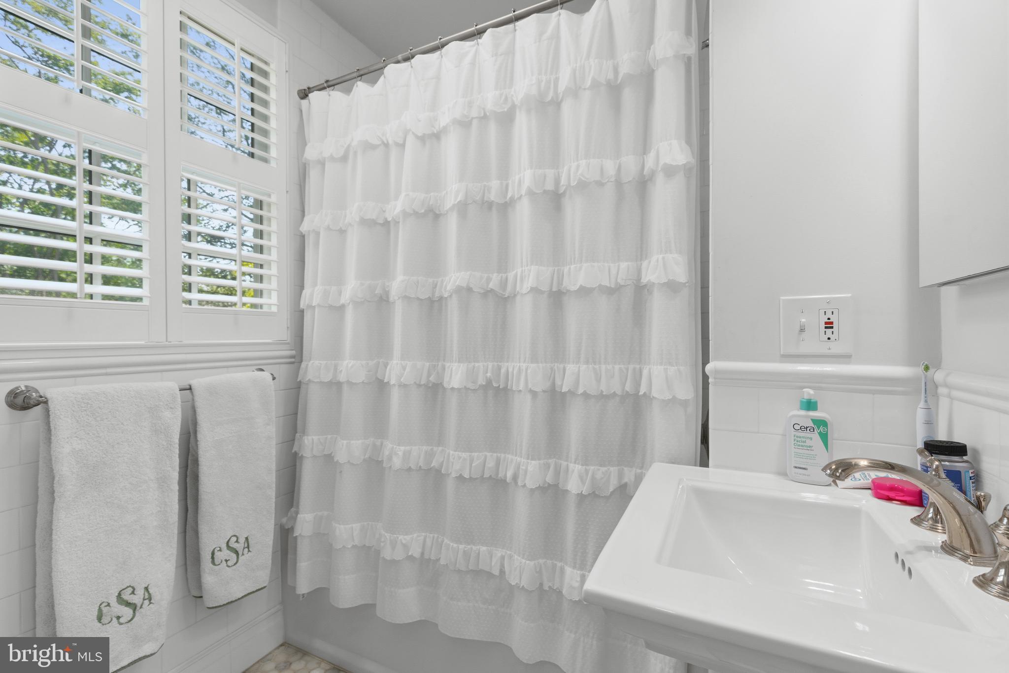 WESLEY HEIGHTS - Residential