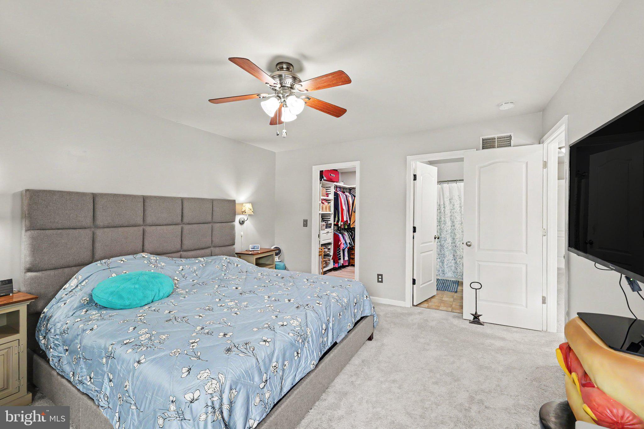 LOCUST RIDGE - Residential