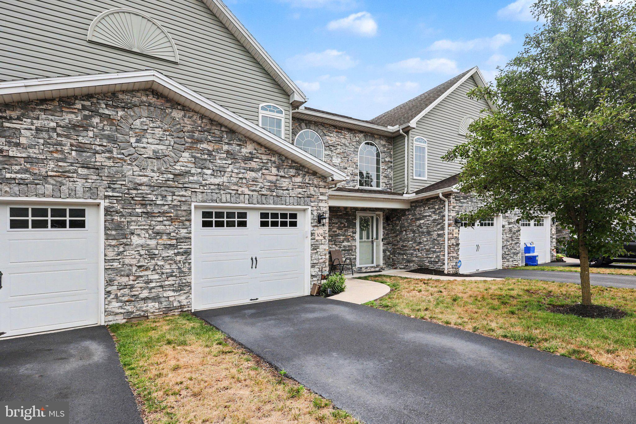 LOCUST RIDGE - Residential