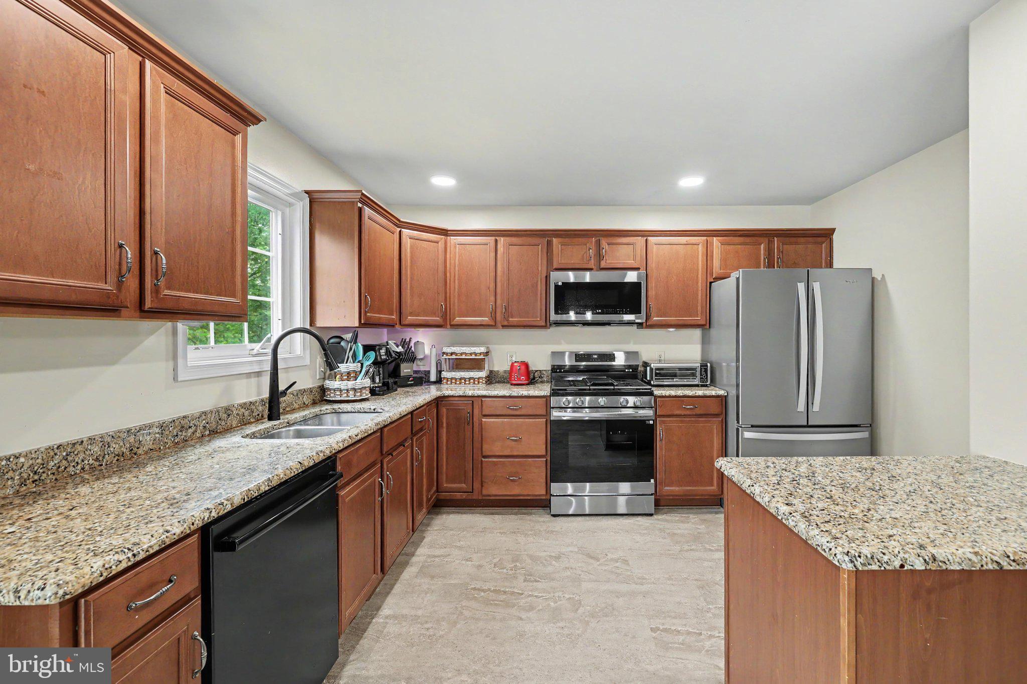 LOCUST RIDGE - Residential