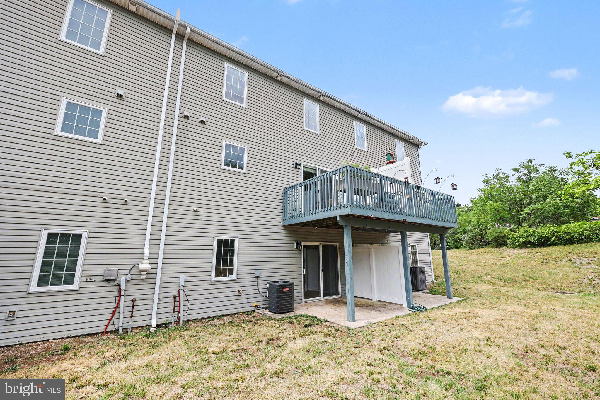 LOCUST RIDGE - Residential