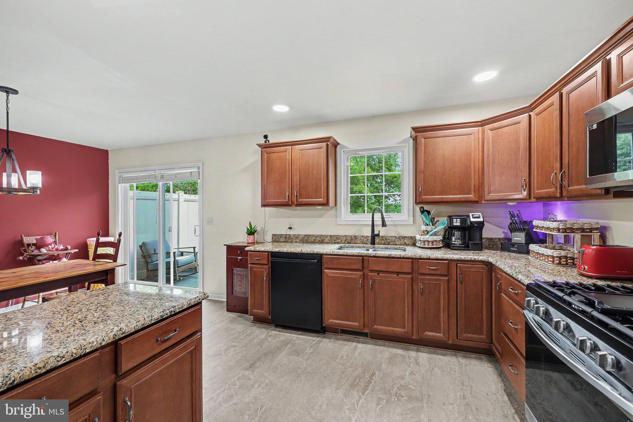 LOCUST RIDGE - Residential