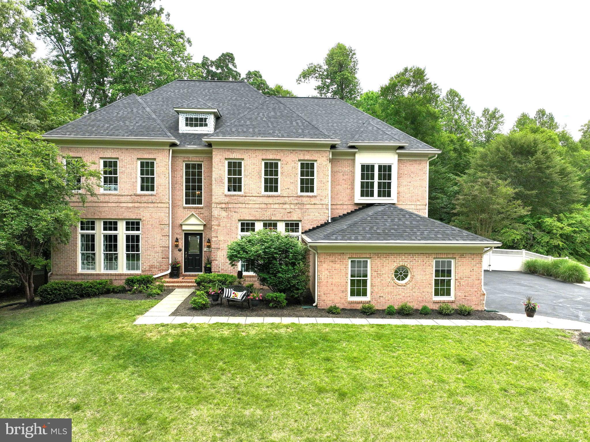 SOUTH RIVER COLONY - Residential