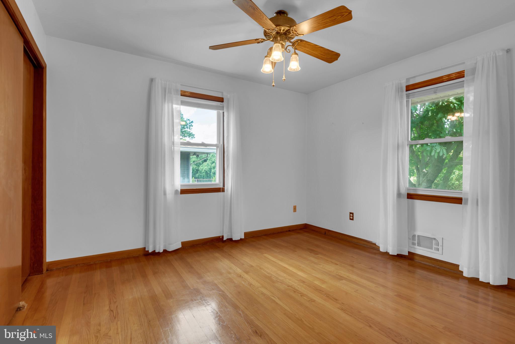 LINTHICUM HEIGHTS - Residential