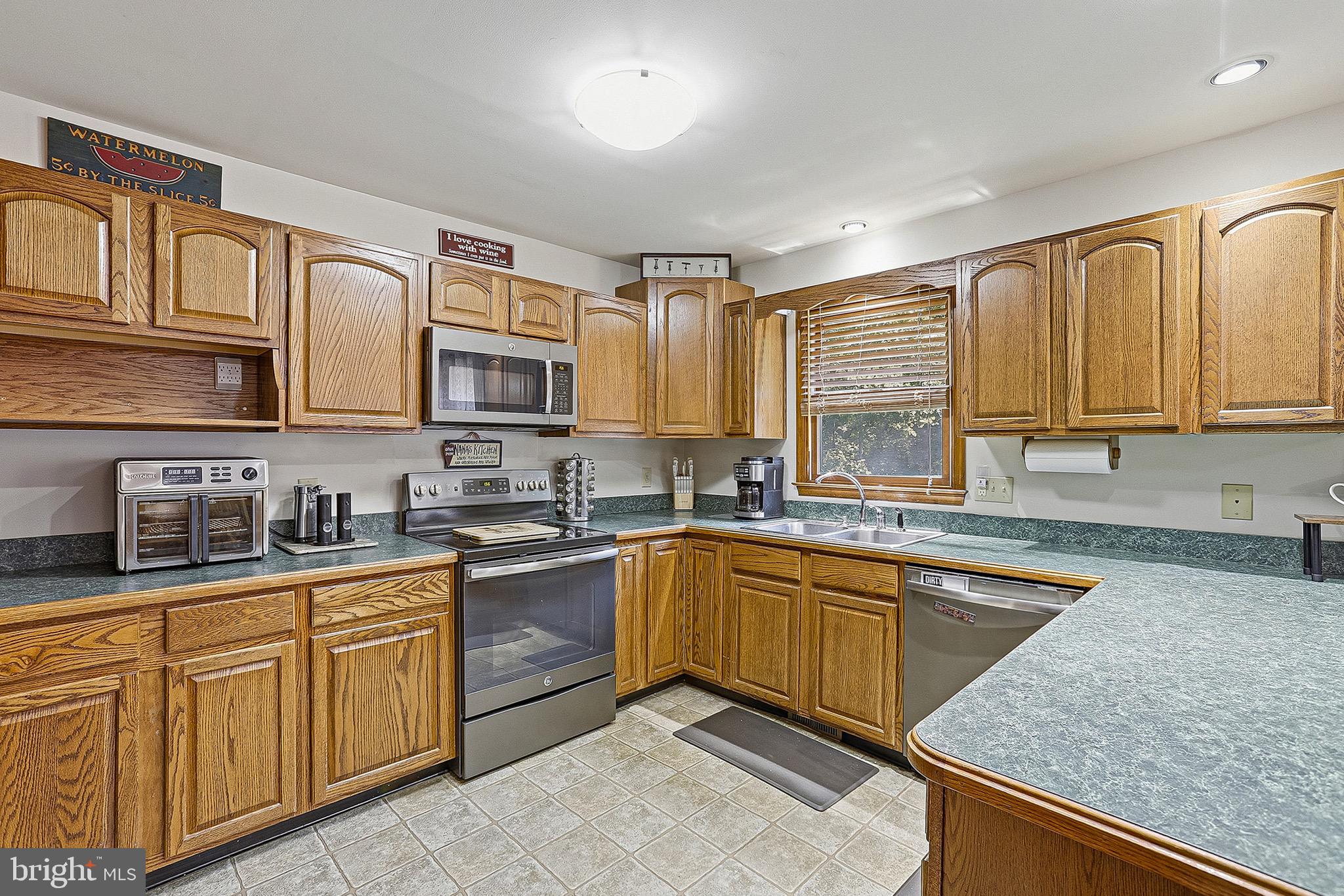 SETTLERS RETREAT - Residential