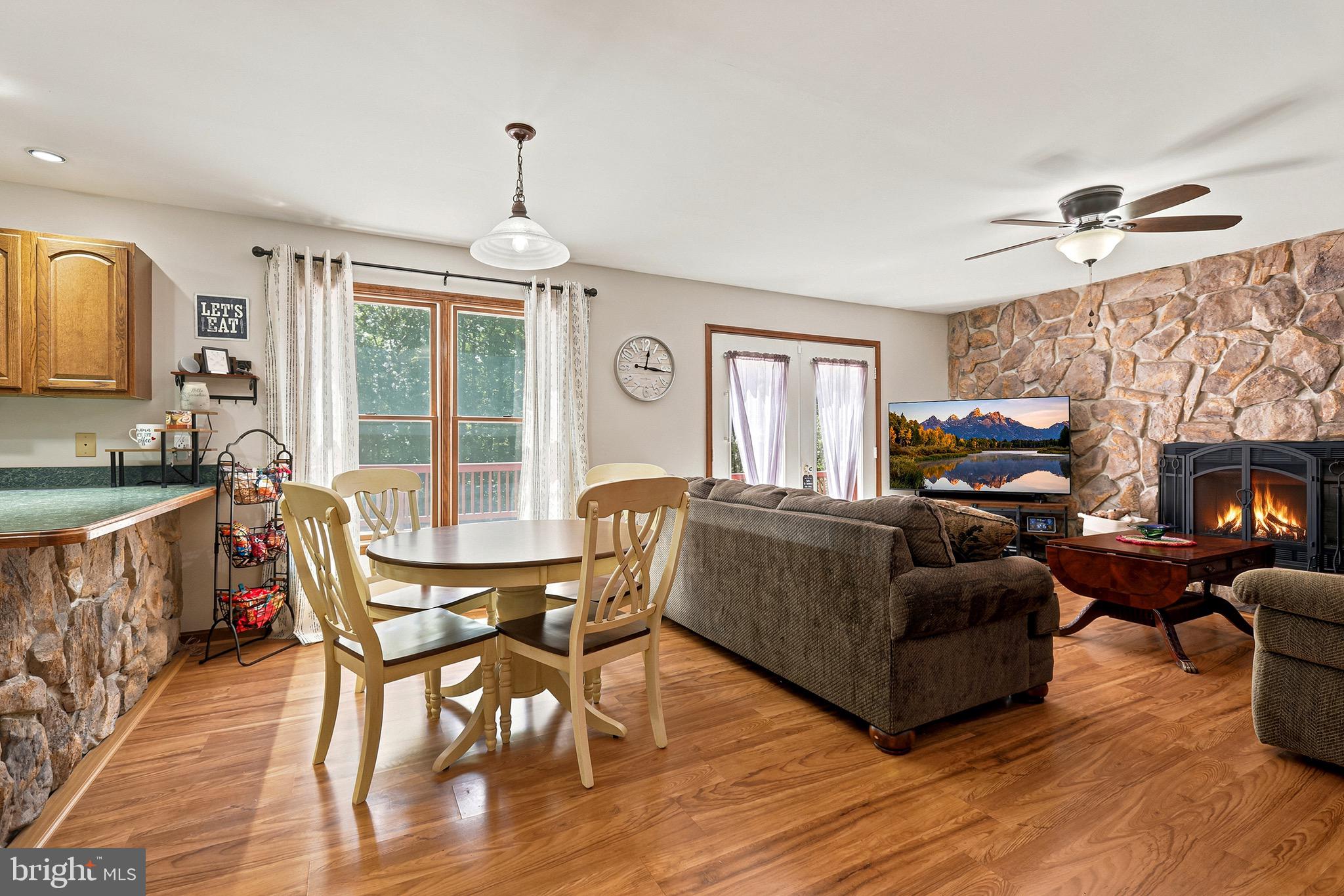 SETTLERS RETREAT - Residential