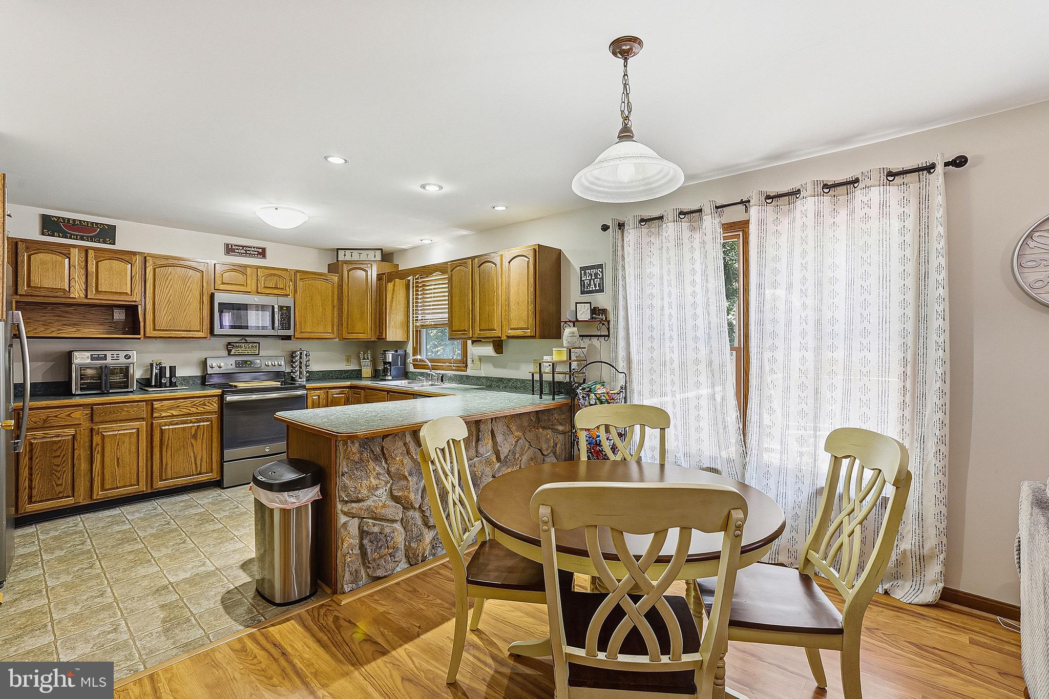 SETTLERS RETREAT - Residential