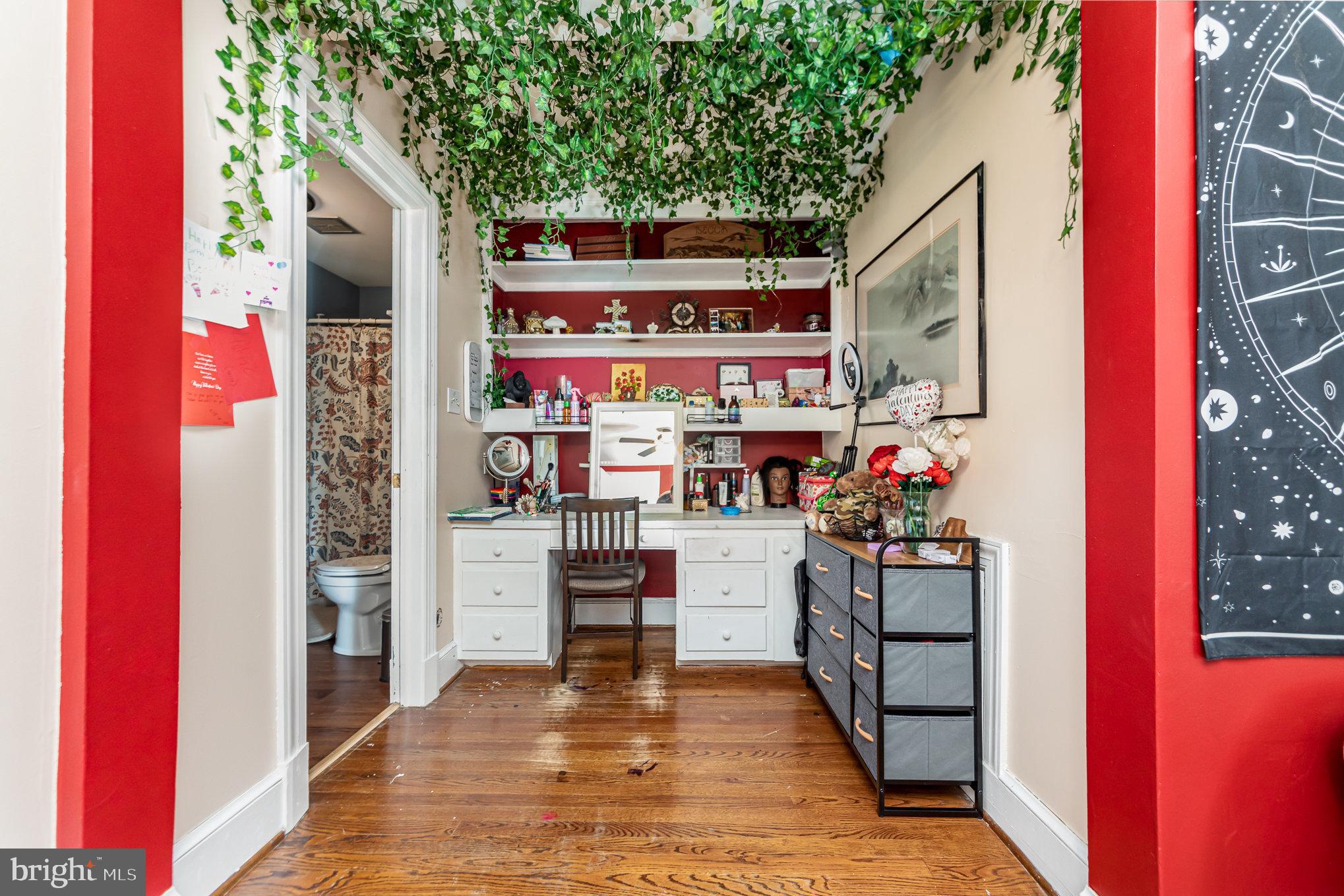 WOODLAWN - Residential