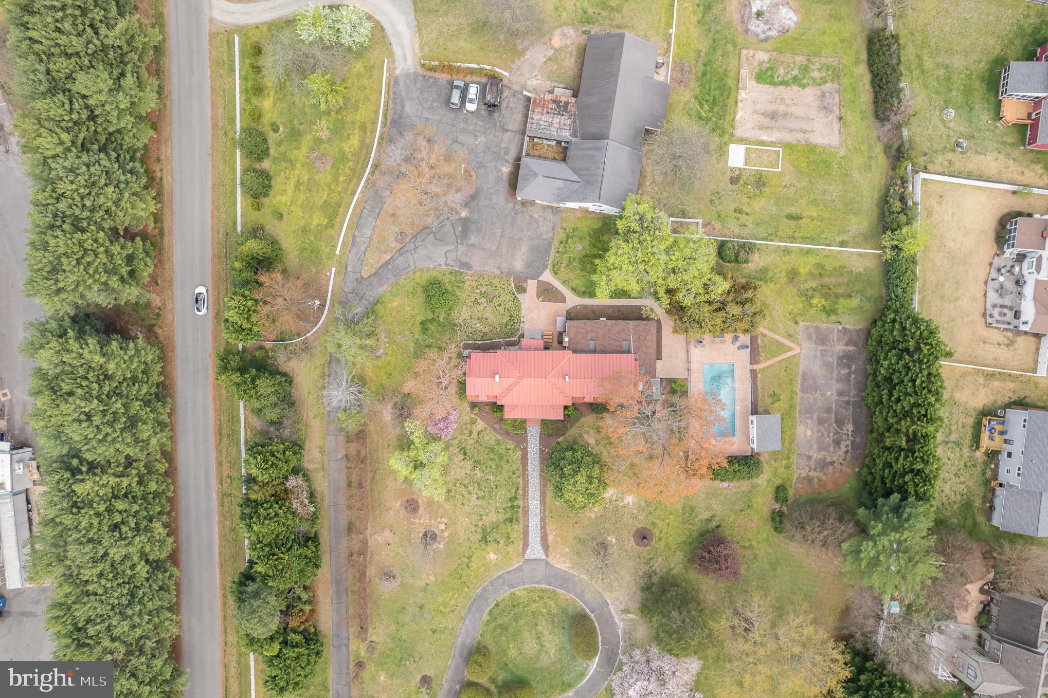 WOODLAWN - Residential
