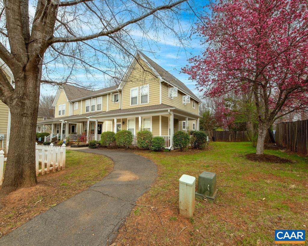 CLOVER LAWN VILLAGE - Residential