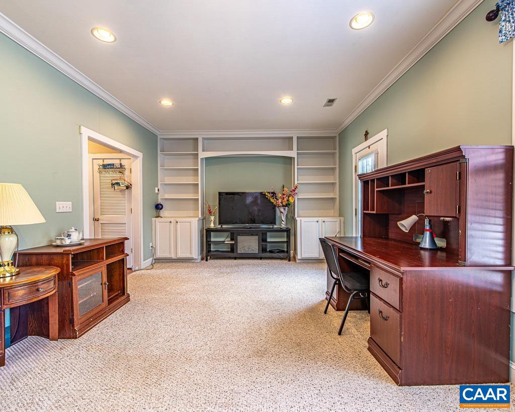 CLOVER LAWN VILLAGE - Residential