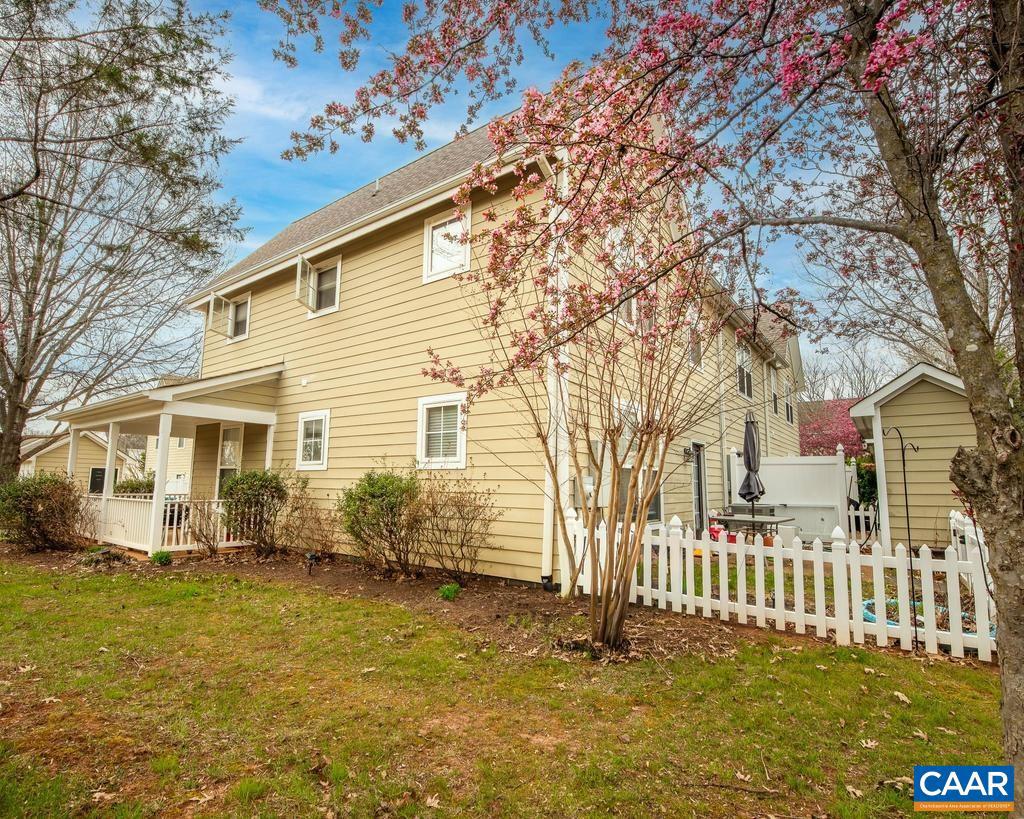 CLOVER LAWN VILLAGE - Residential