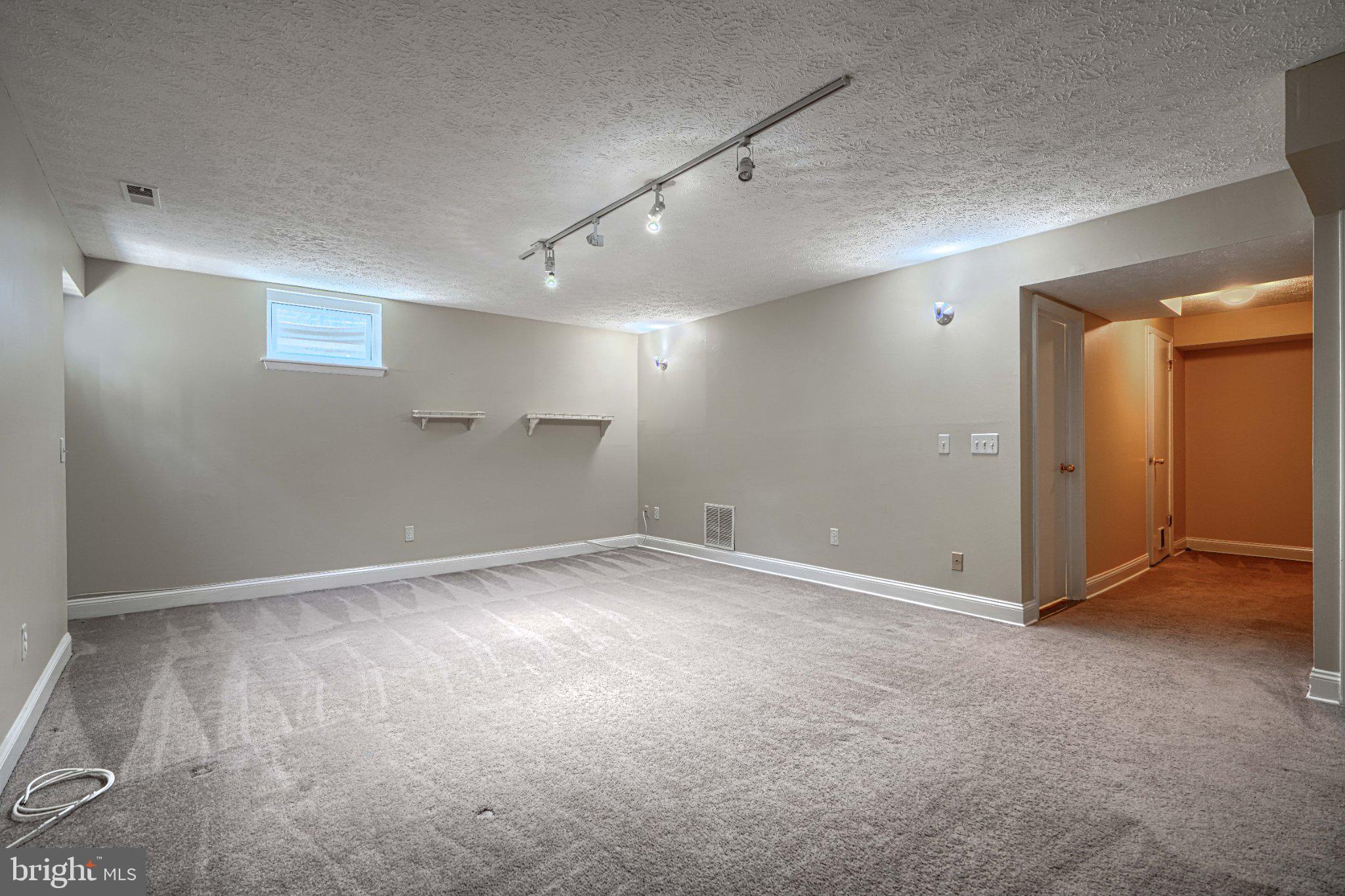 CHESTERFIELD - Residential