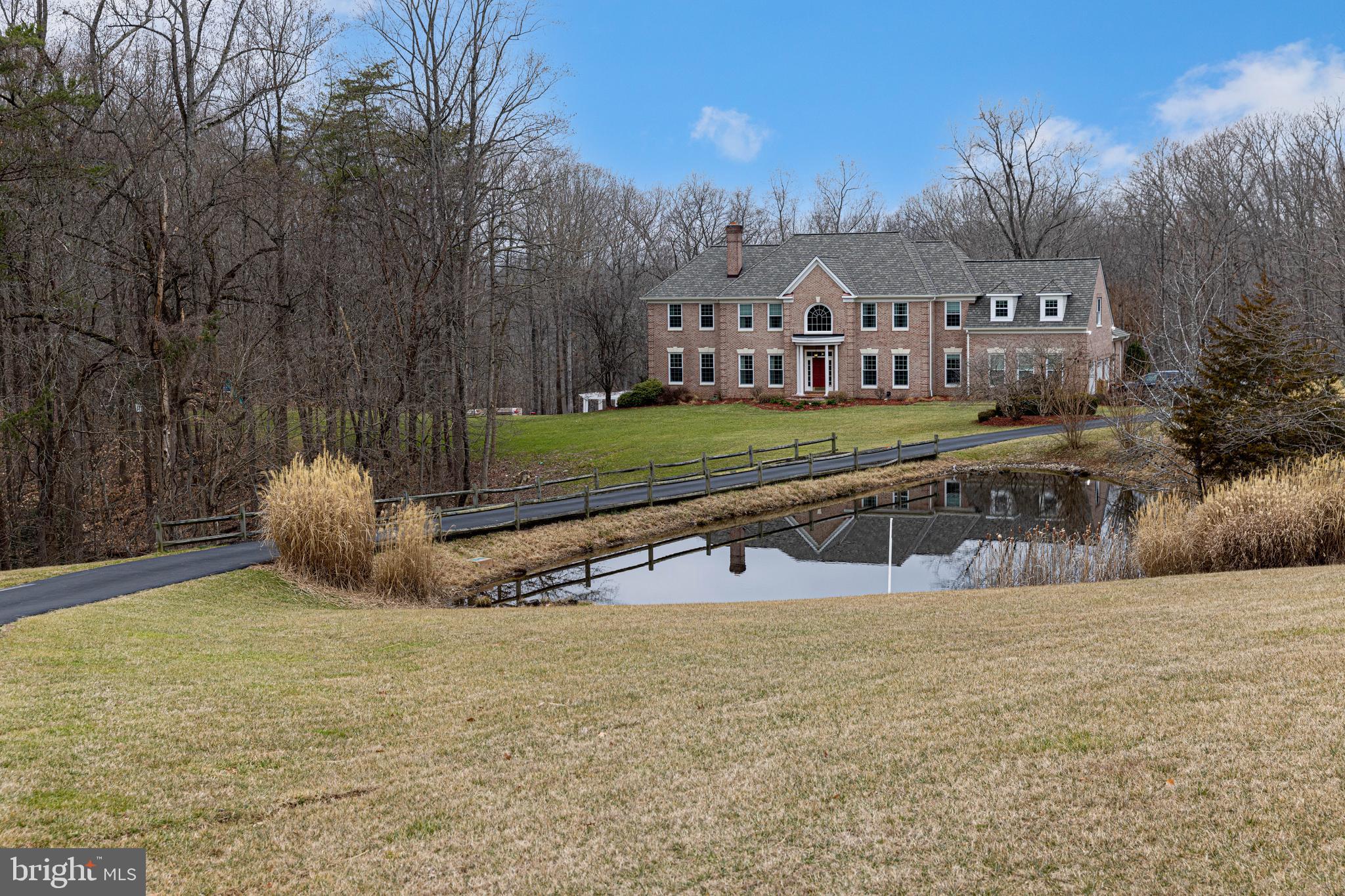 HAMPTON HUNT EST - Residential