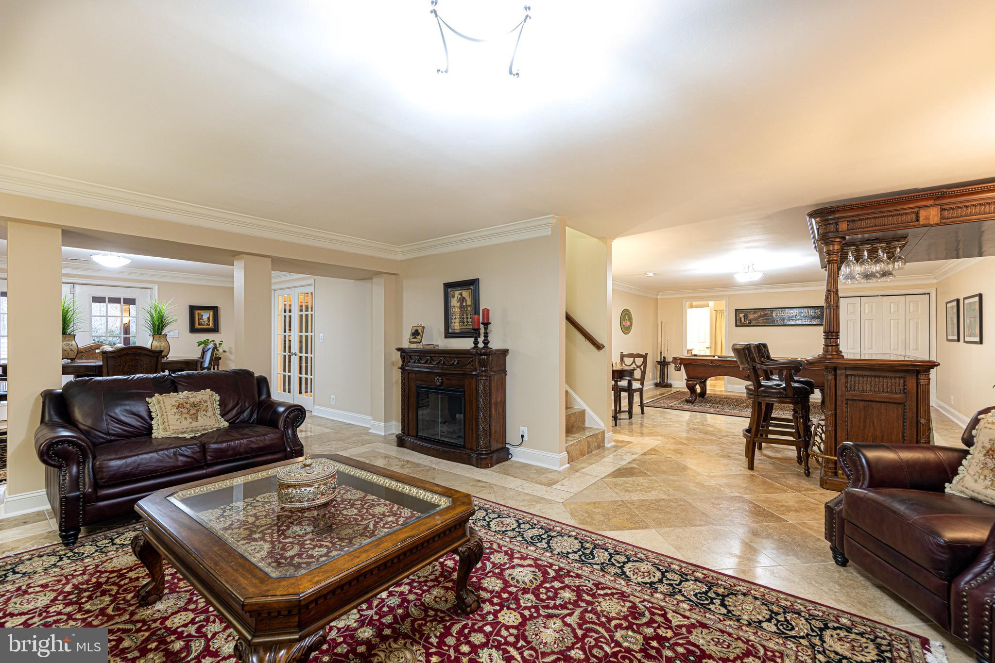 HAMPTON HUNT EST - Residential