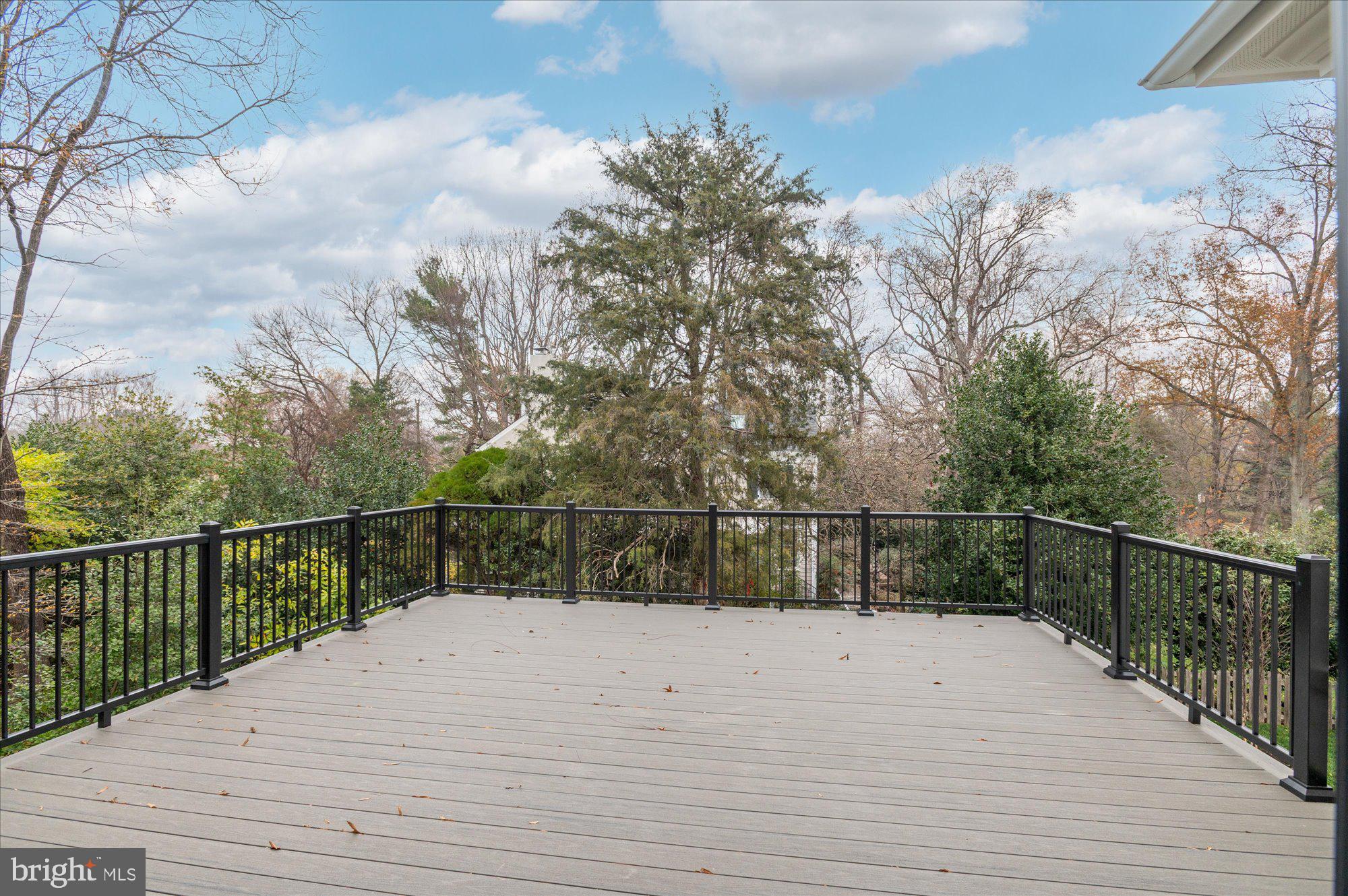CHESTERBROOK WOODS - Residential