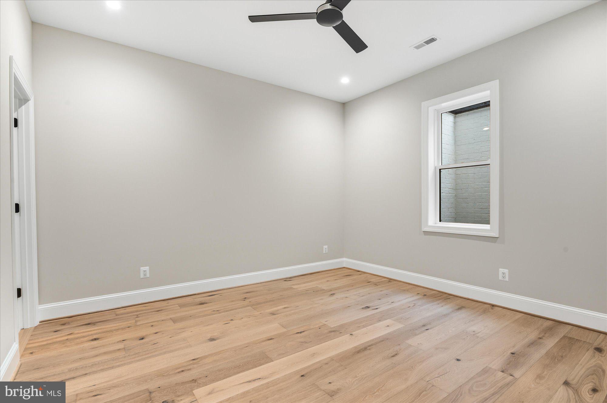 CHESTERBROOK WOODS - Residential