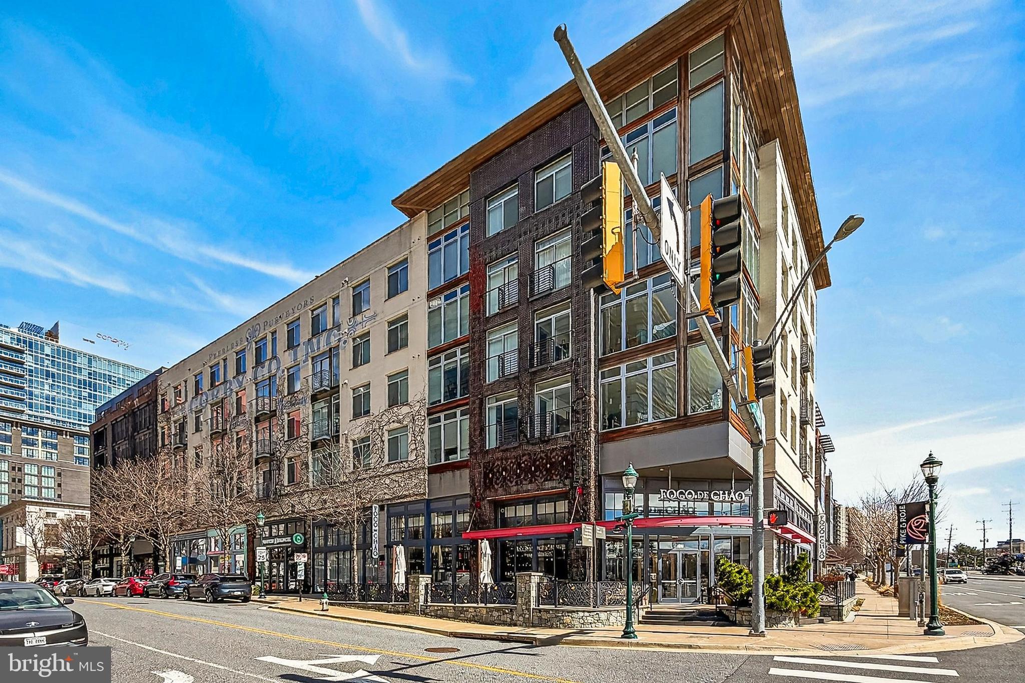 CHAPMAN ROW AT TWINBROOK METRO - Residential