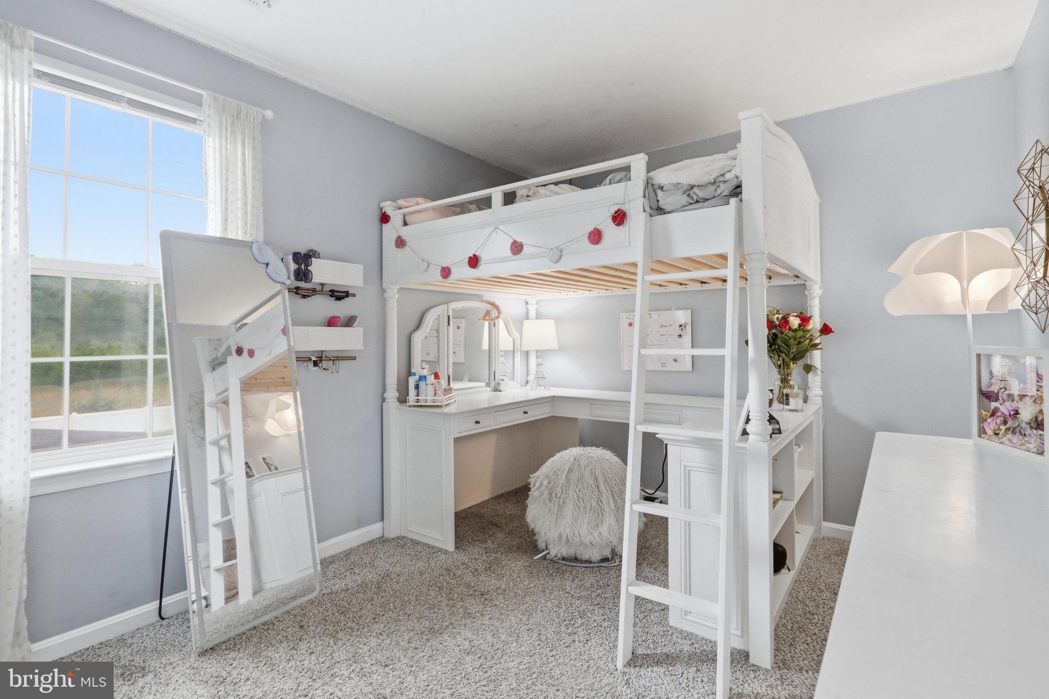 RED OAK ESTATES - Residential