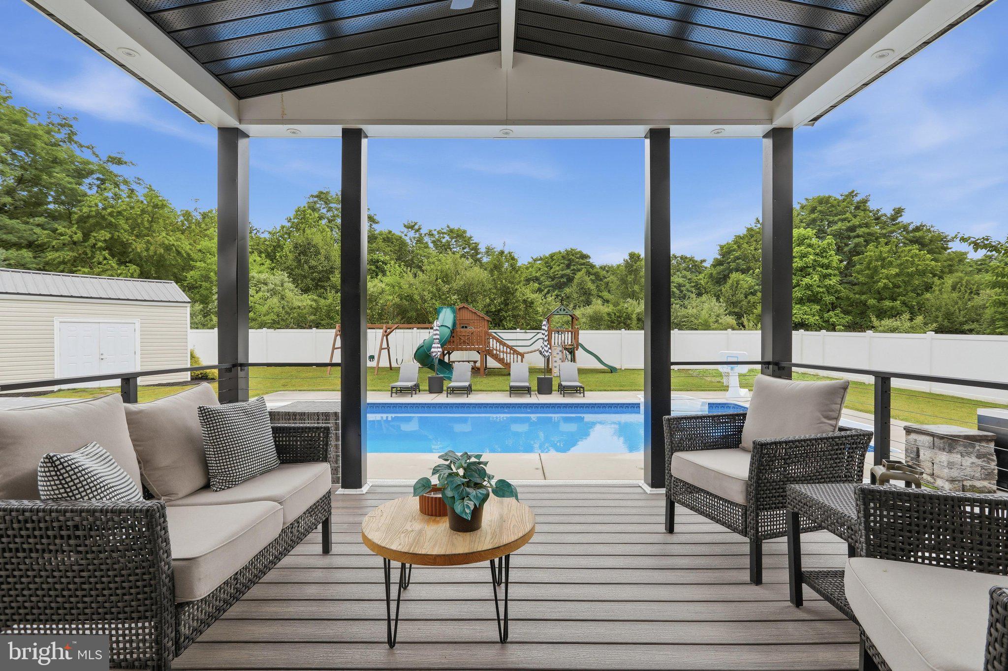 RED OAK ESTATES - Residential