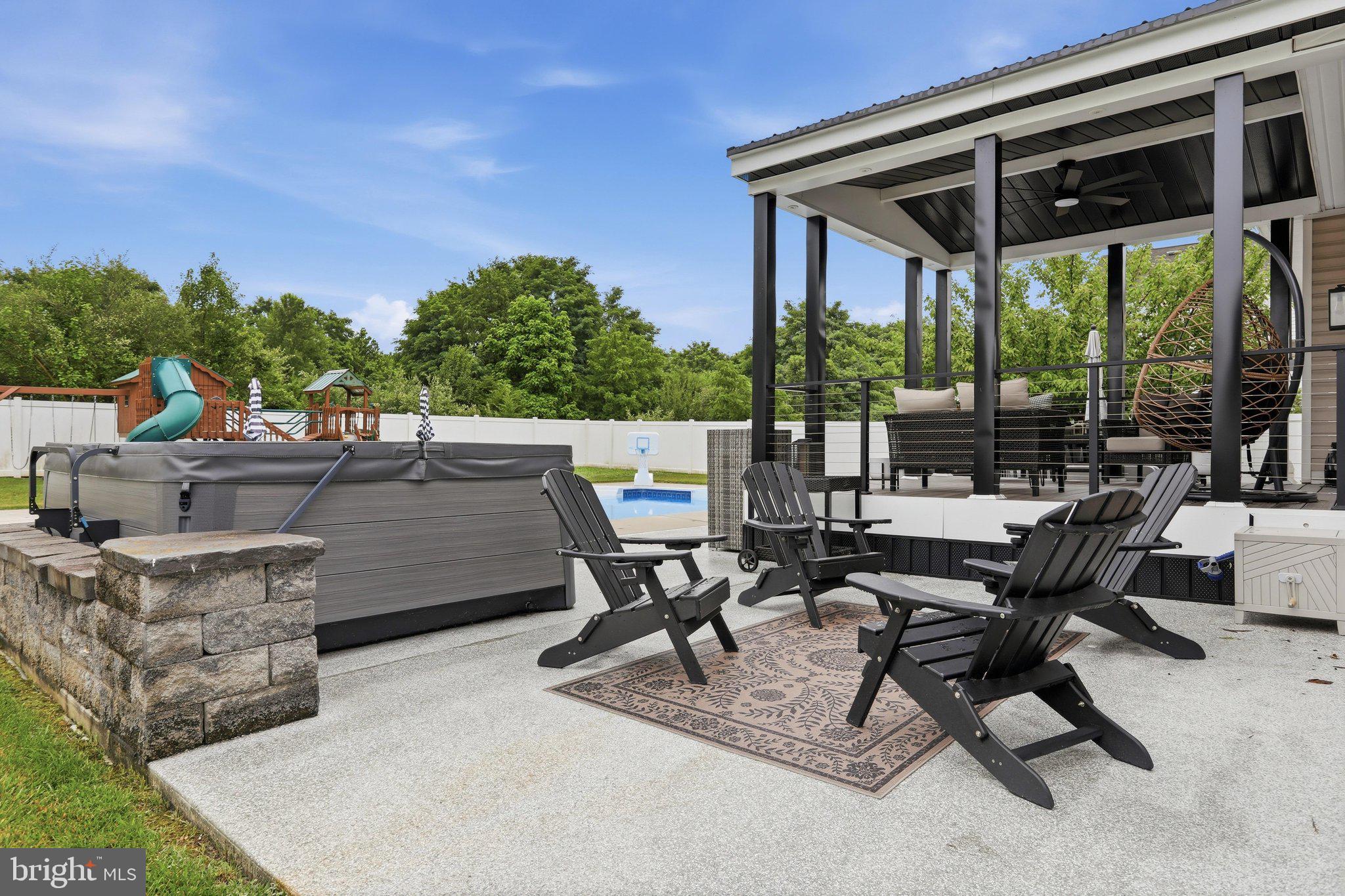 RED OAK ESTATES - Residential