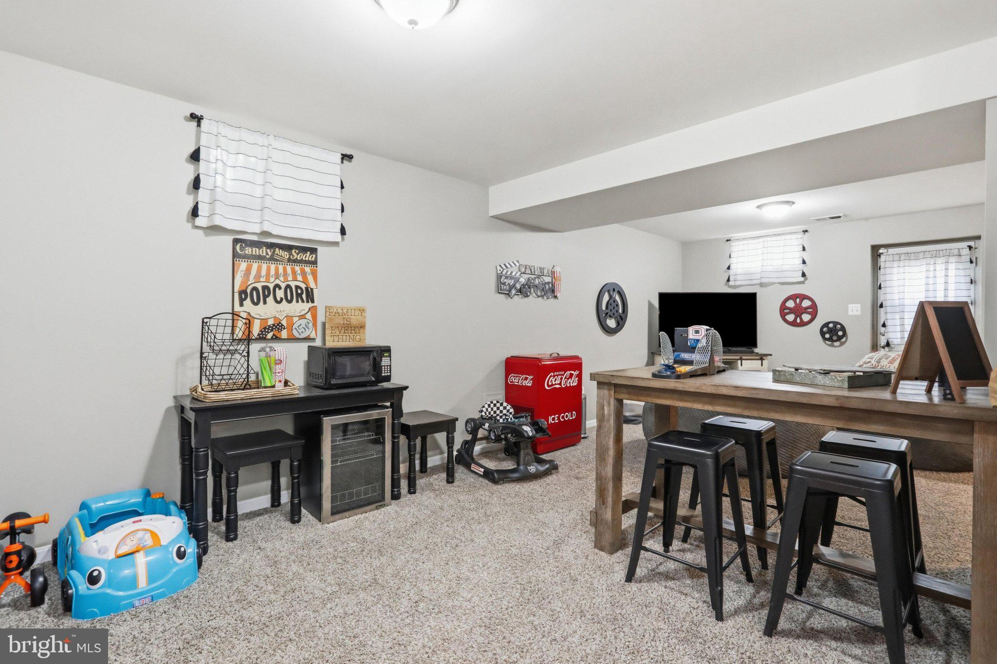 RED OAK ESTATES - Residential