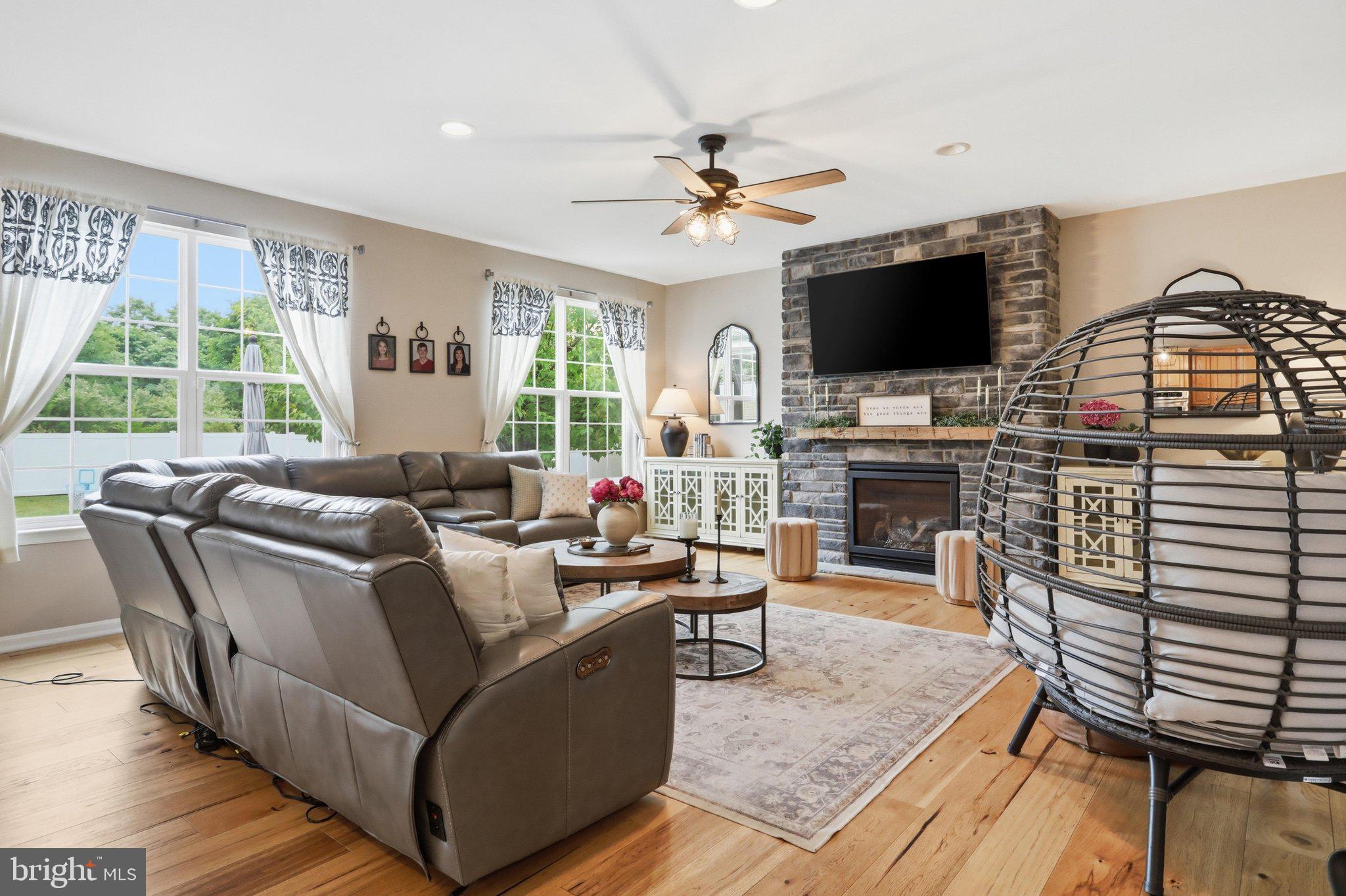 RED OAK ESTATES - Residential