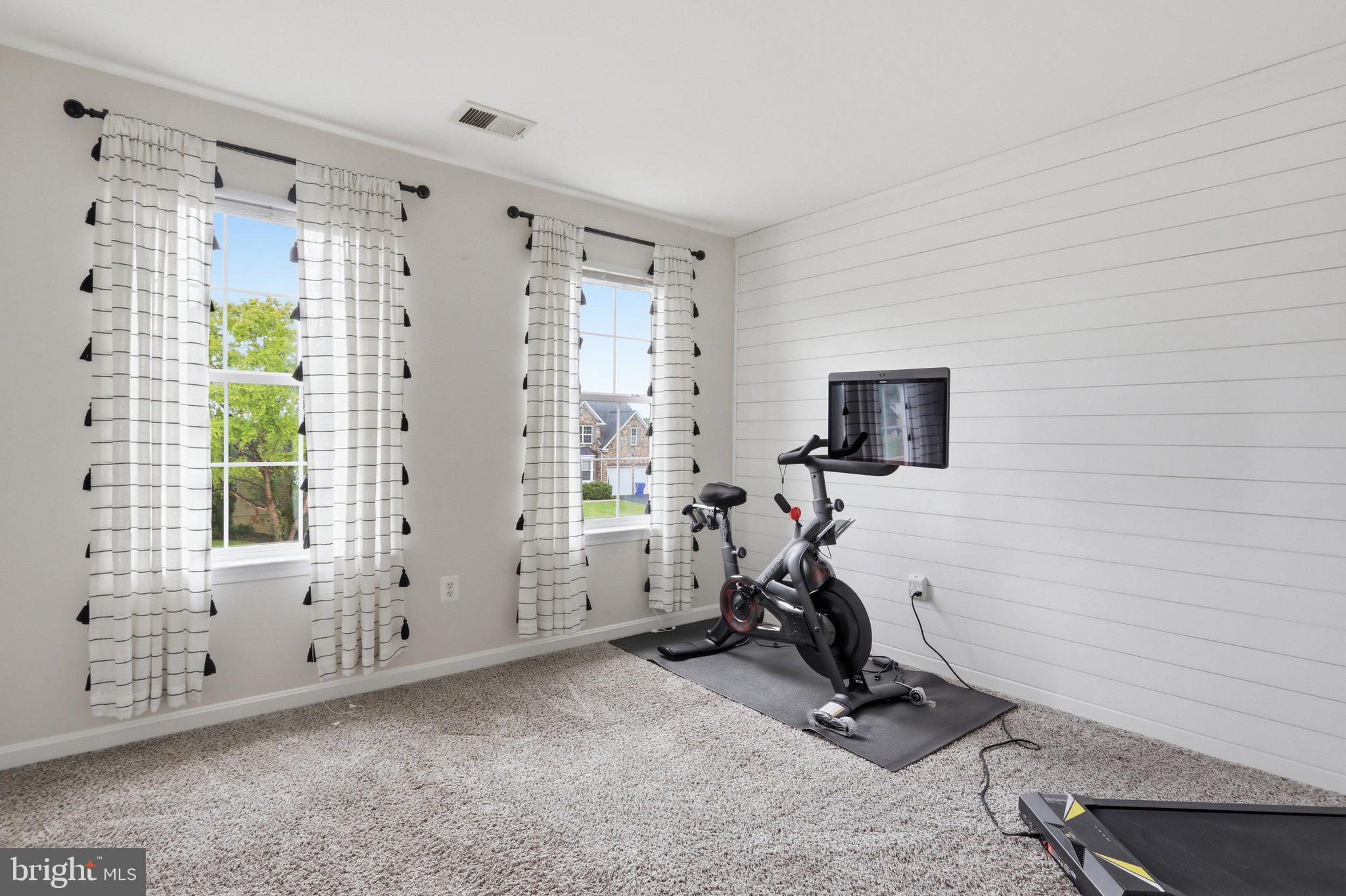 RED OAK ESTATES - Residential