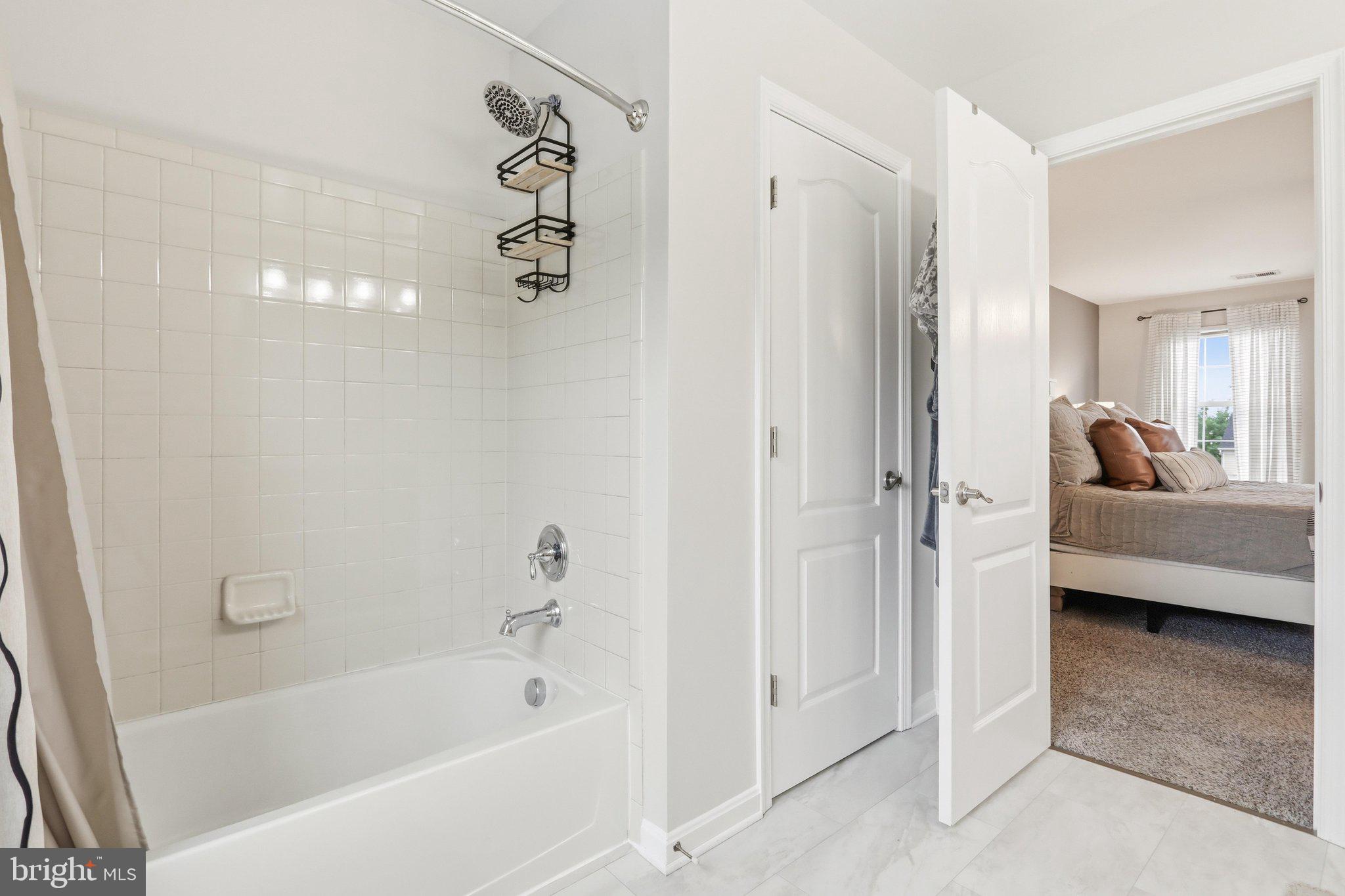 RED OAK ESTATES - Residential