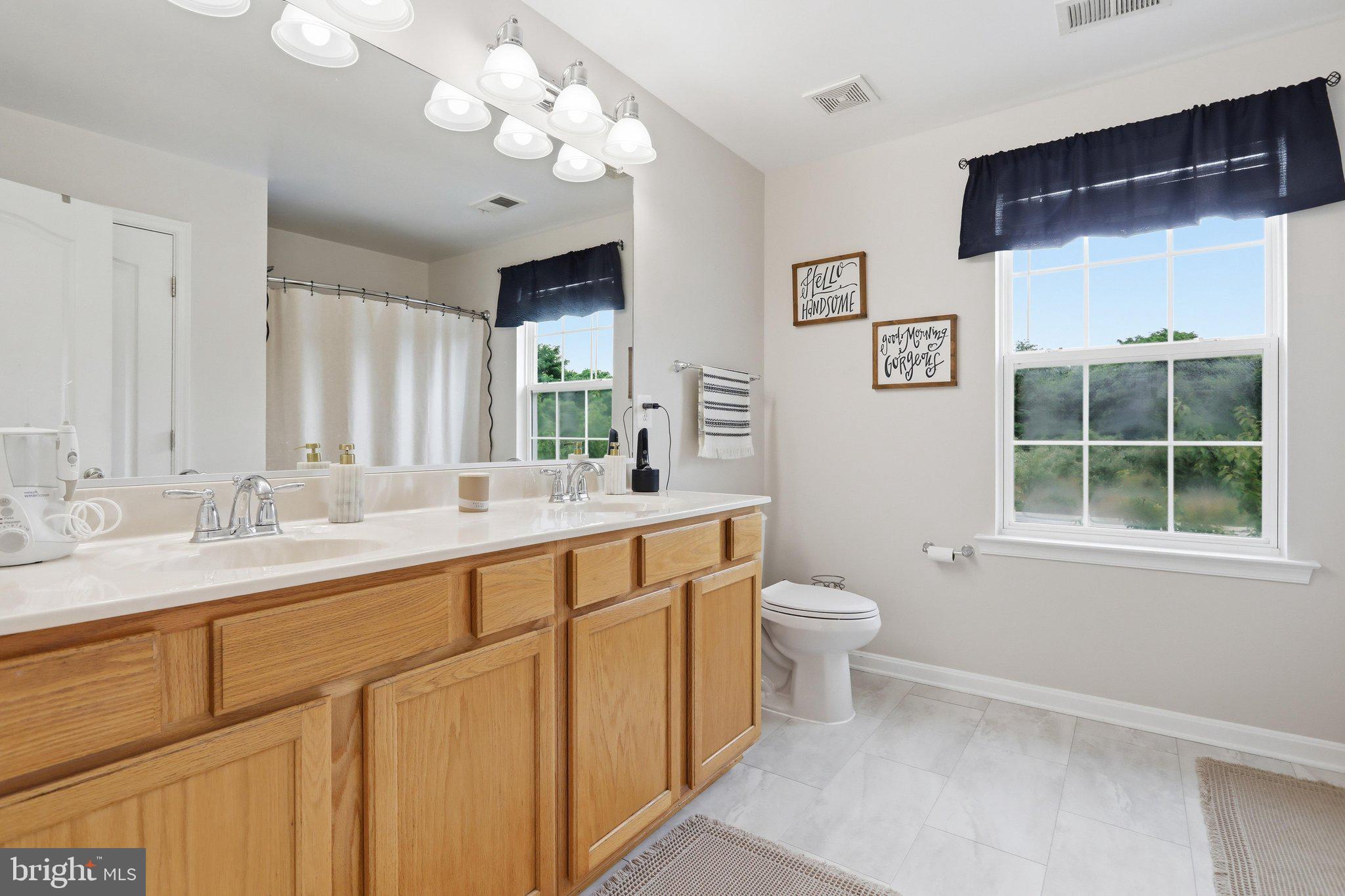 RED OAK ESTATES - Residential