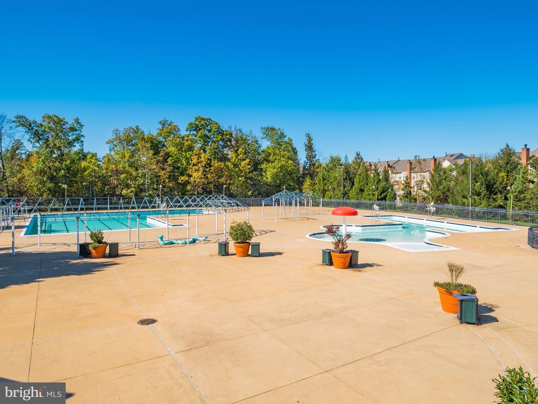 BELMONT COUNTRY CLUB - Residential