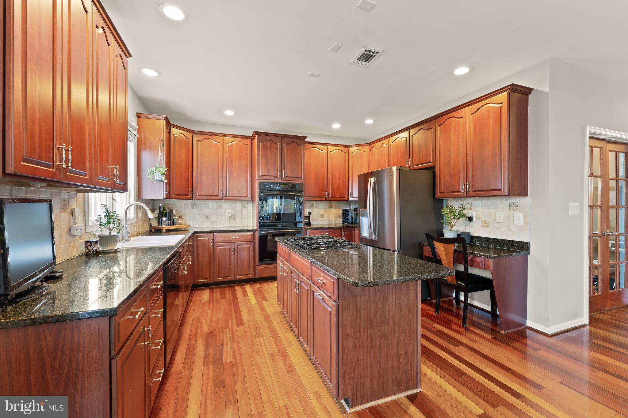 BELMONT COUNTRY CLUB - Residential