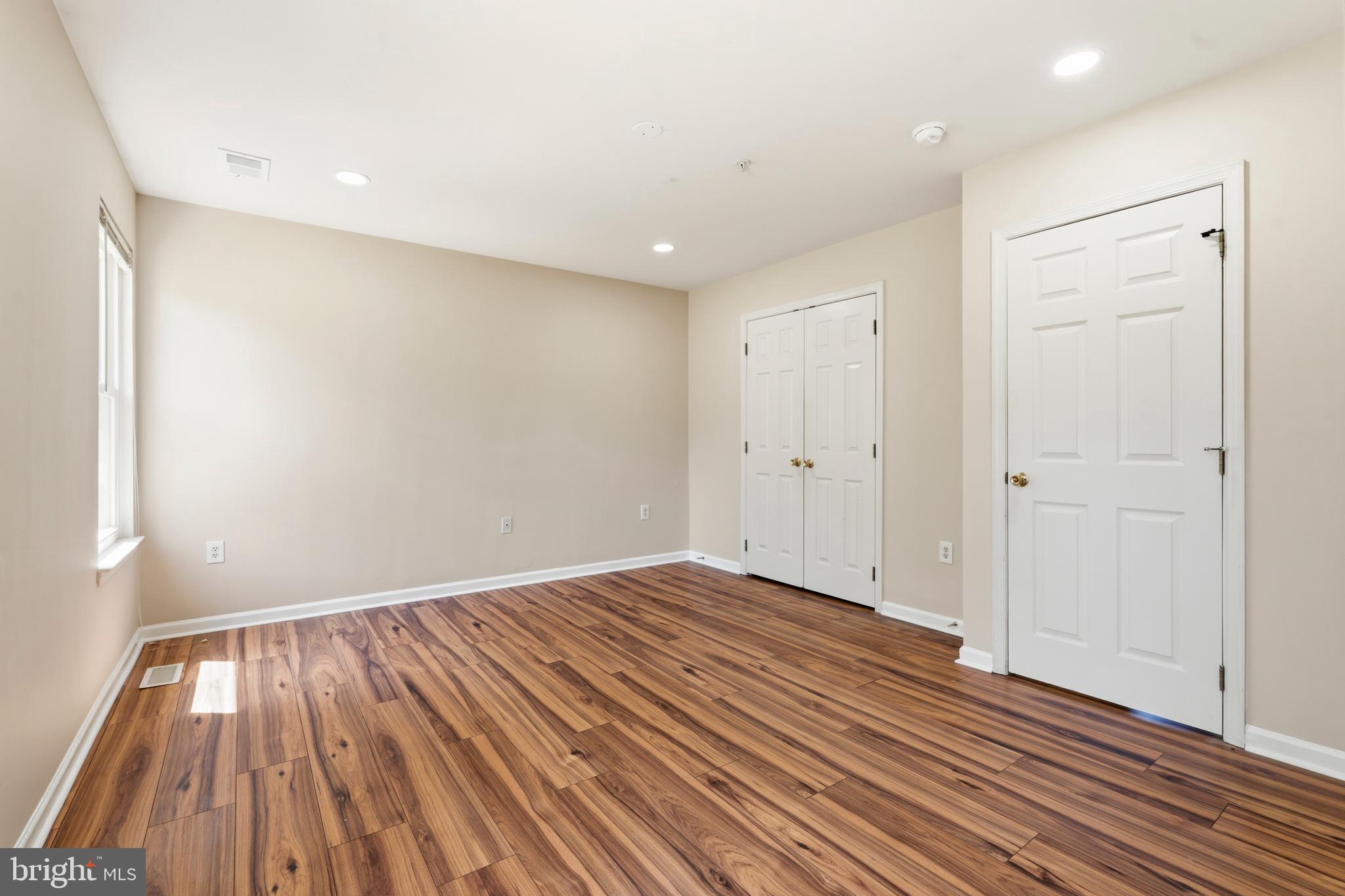 TOWNSEND - Residential