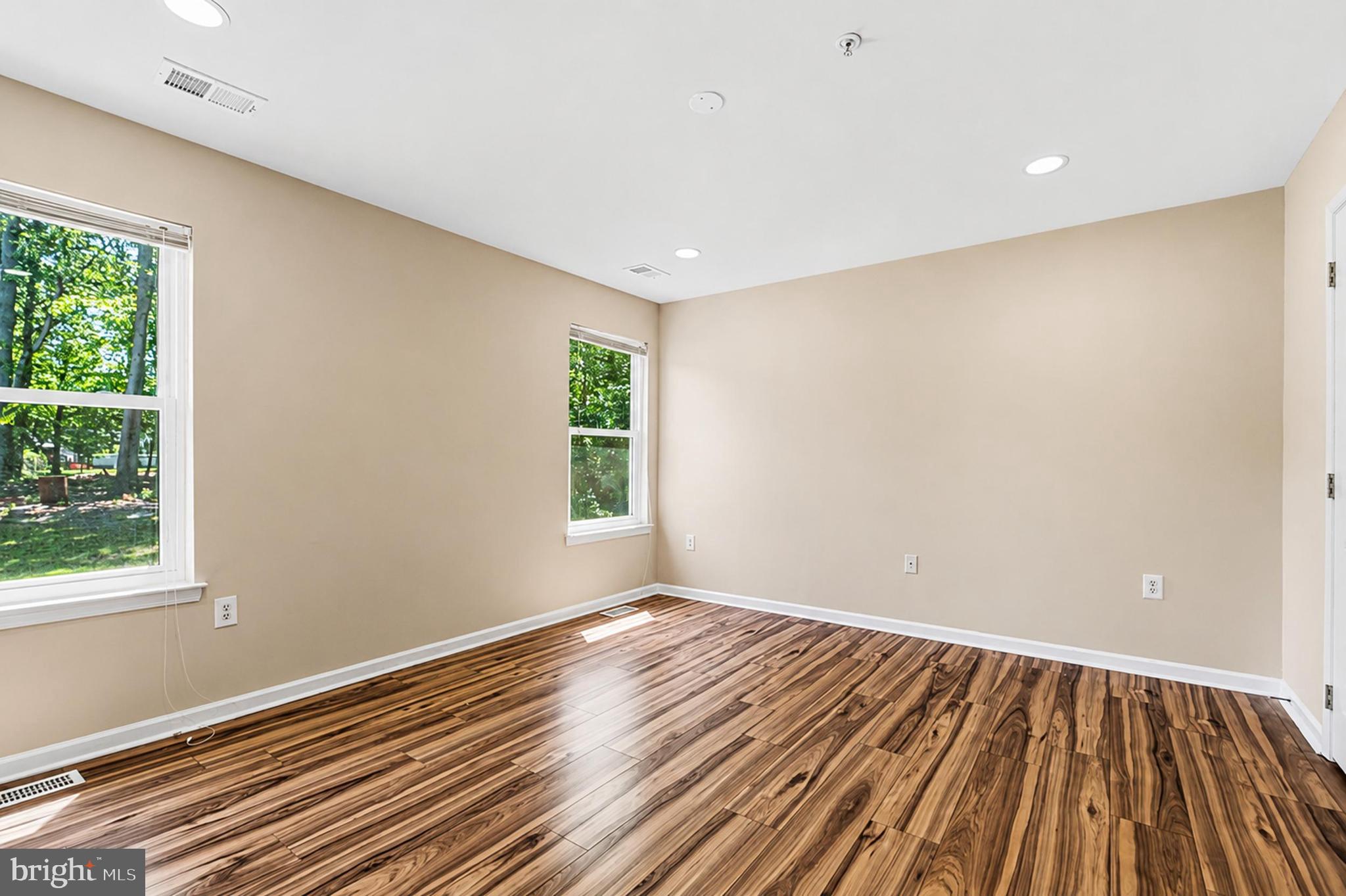 TOWNSEND - Residential