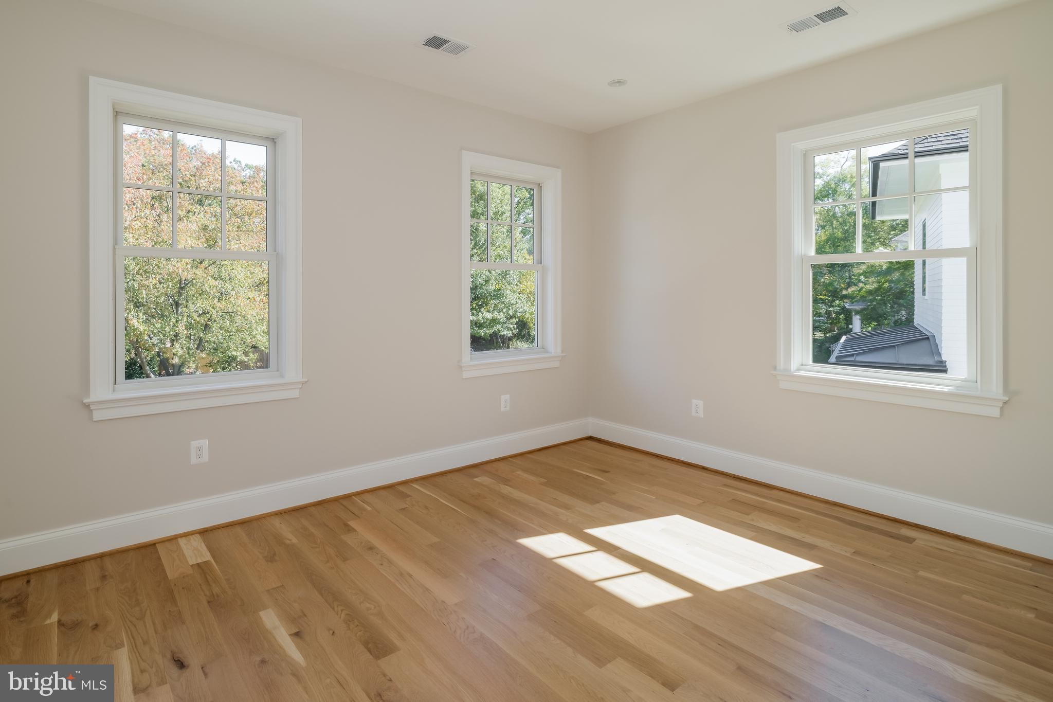 ASHTON HEIGHTS - Residential